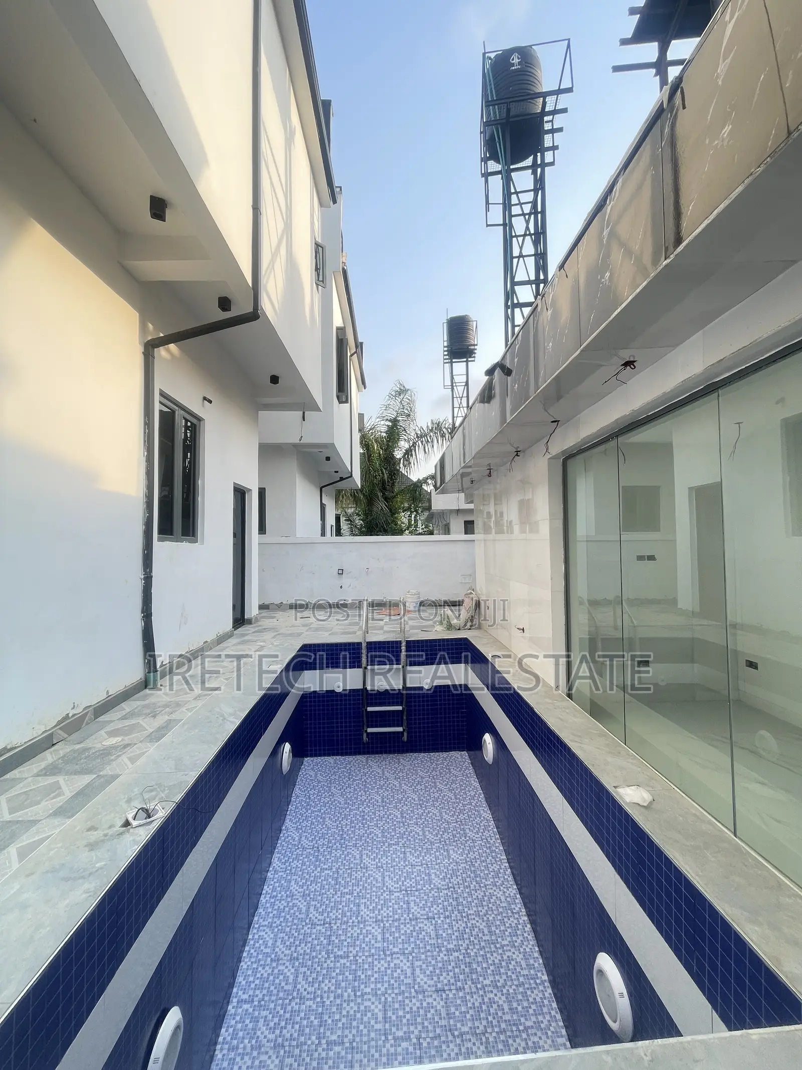 5bdrm Duplex in In A Well Secured, Sangotedo for sale in Sangotedo