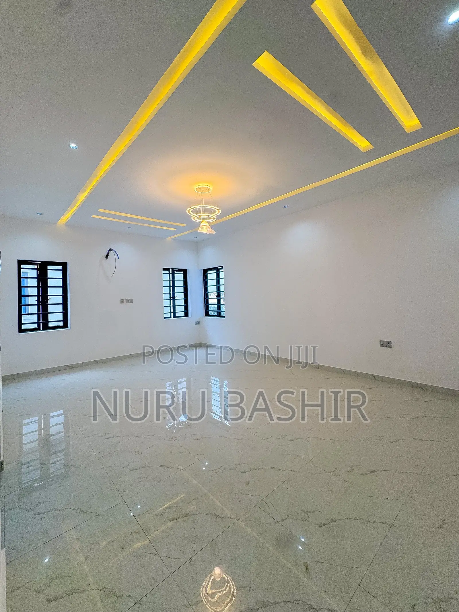 4bdrm Duplex in Oluyole Estate for sale in Oluyole Estate