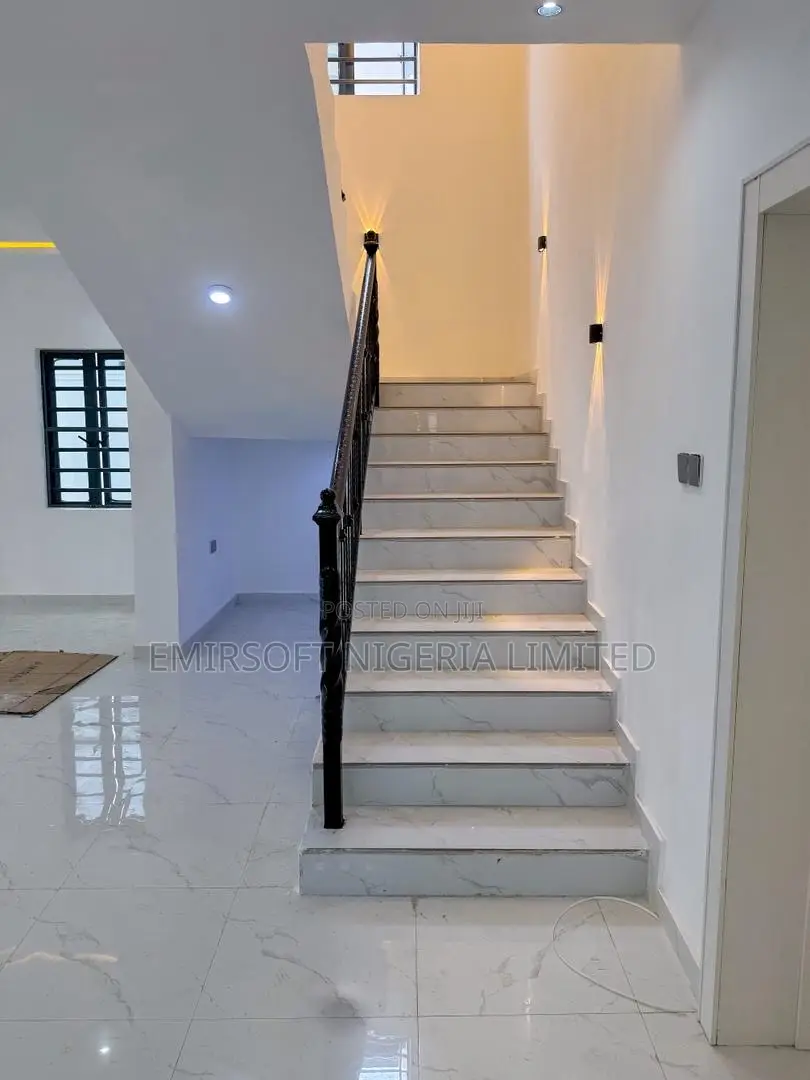 Furnished 4bdrm Duplex in Olapade Agoro , Oluyole for sale in Oluyole