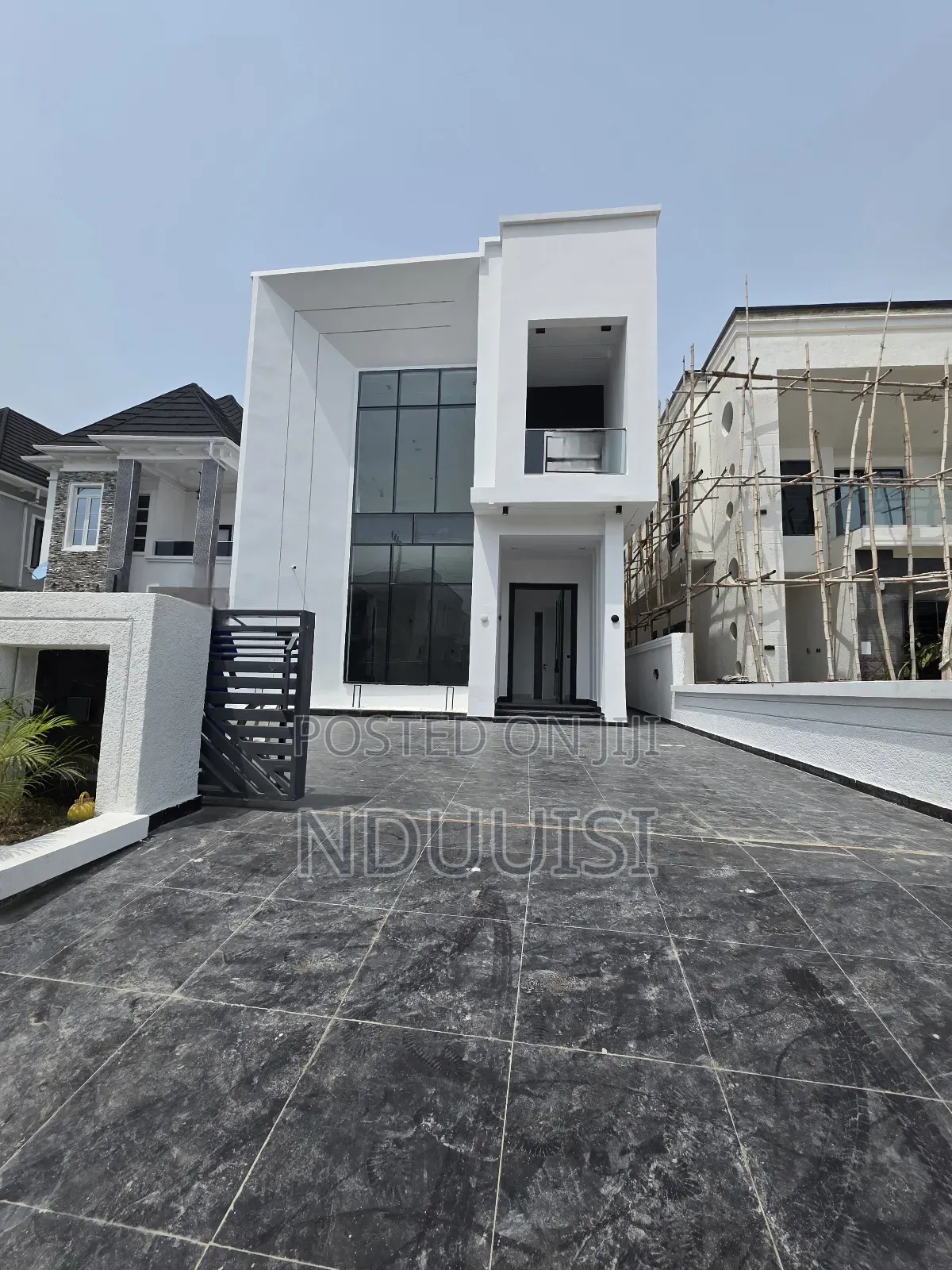 5bdrm Duplex in Megamond Estate, Ikota for sale in Ikota