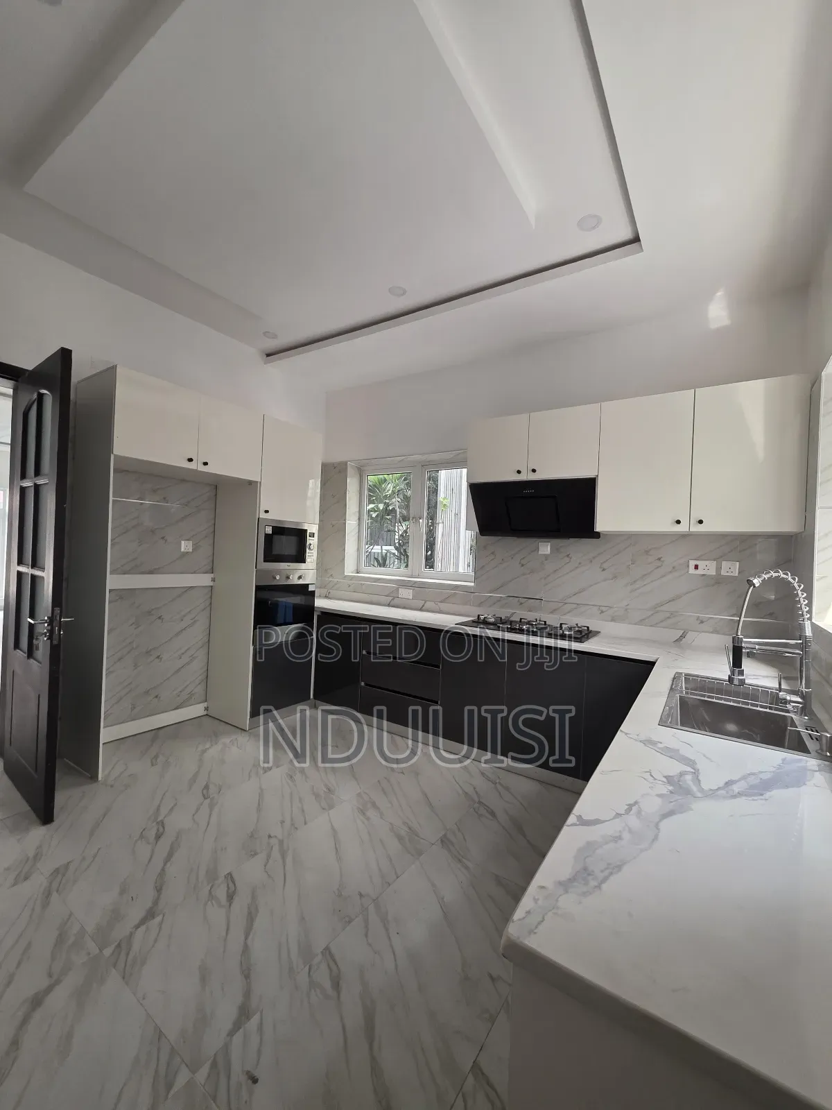 4bdrm Duplex in Osapa london for sale in Osapa london