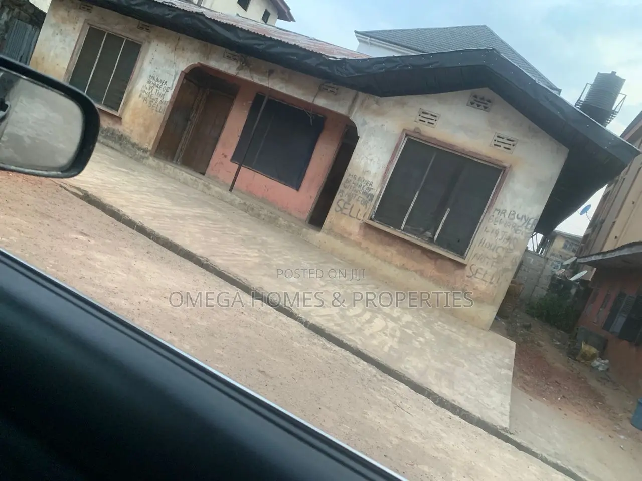 6bdrm Bungalow in Umuahia for sale in Umuahia