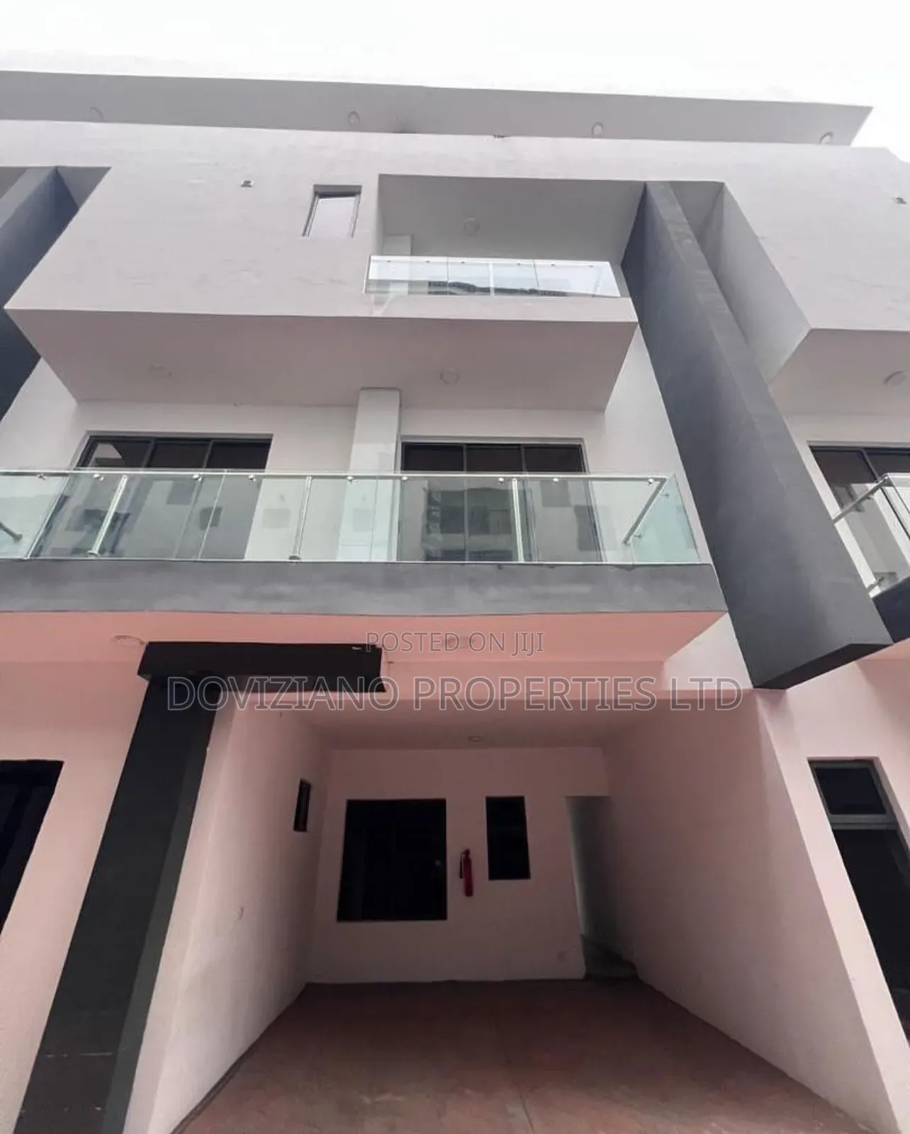 4bdrm Duplex in Idowu Taylor for sale in Idowu Taylor