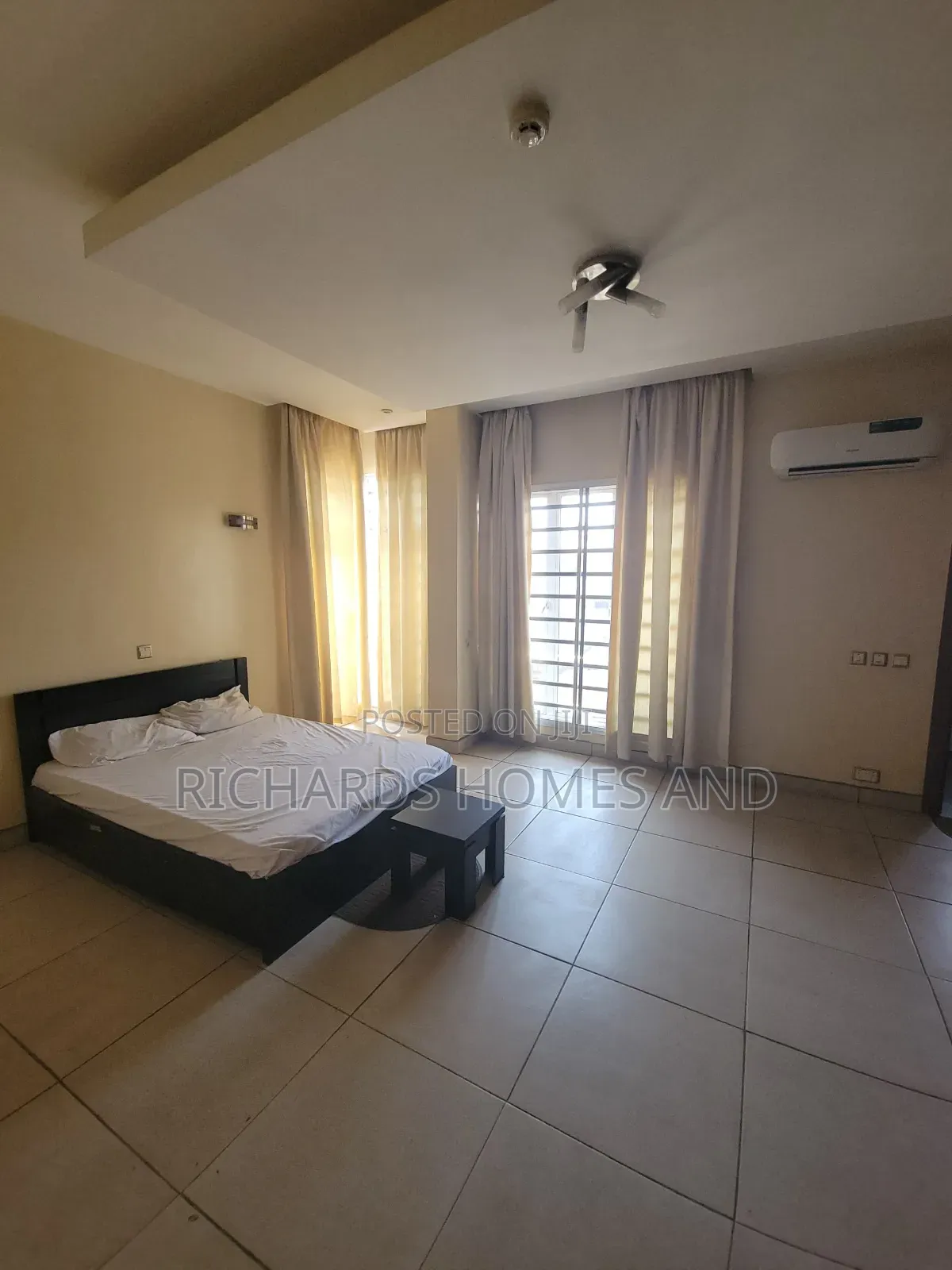 3bdrm Block of Flats in Old Ikoyi for rent in Old Ikoyi