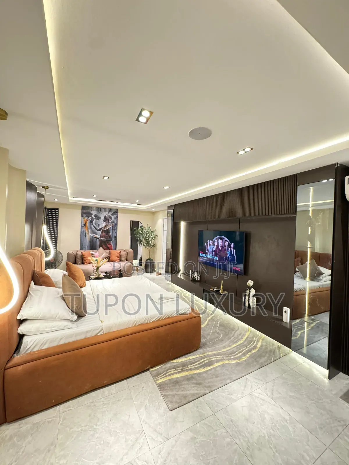 Spacious Studio Apartment With Mini Sea View a Work Space in Lekki Phase 1