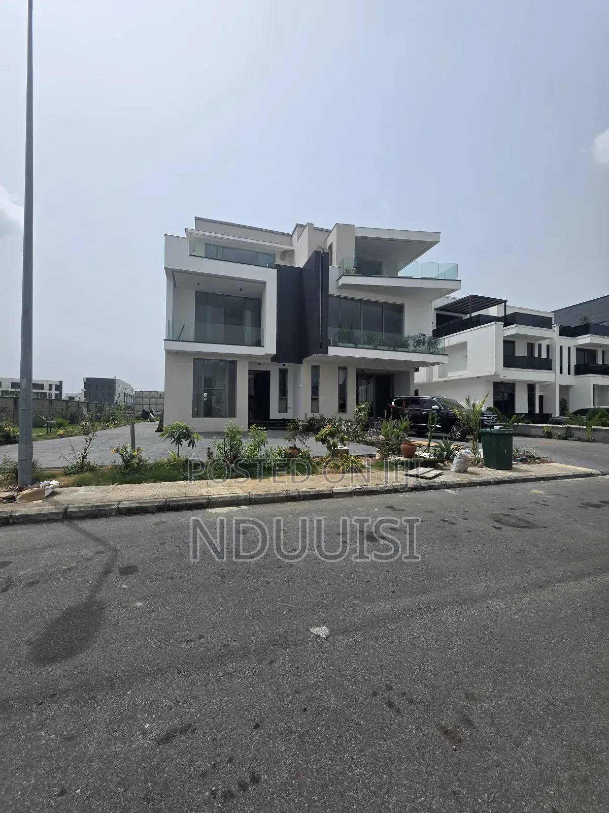 5bdrm Duplex in Cowrie Creek Estate, Lekki Phase 1 for sale in Lekki Phase 1