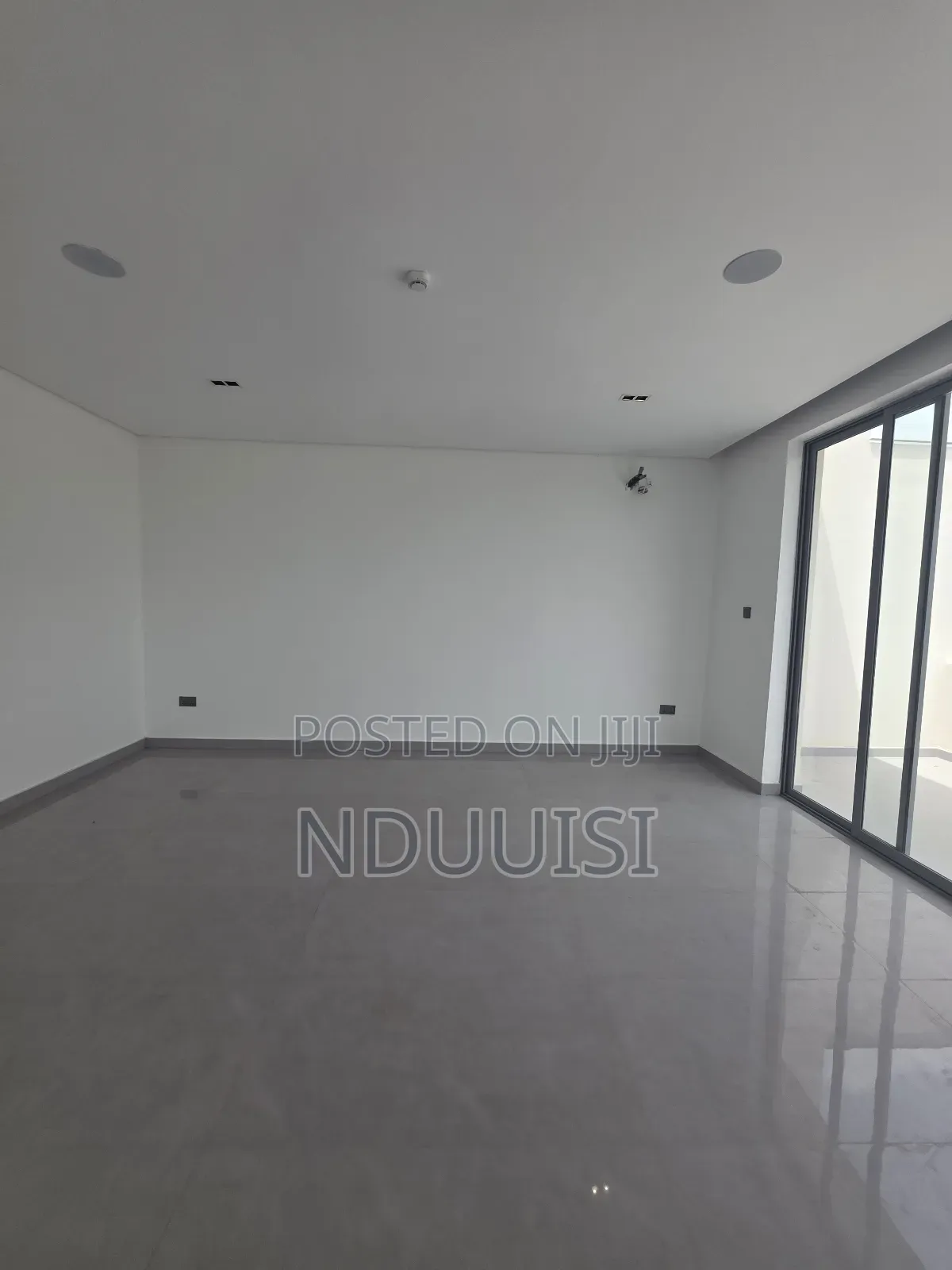 5bdrm Duplex in Cowrie Creek Estate, Lekki Phase 1 for sale in Lekki Phase 1