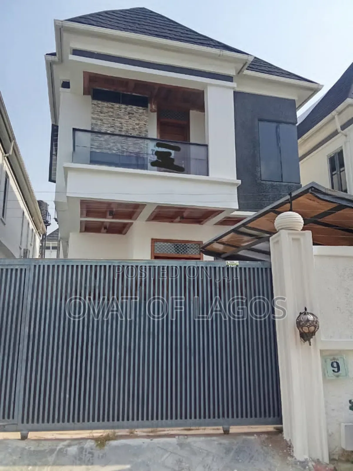 4bdrm Duplex in Ikota Villa for rent in Ikota