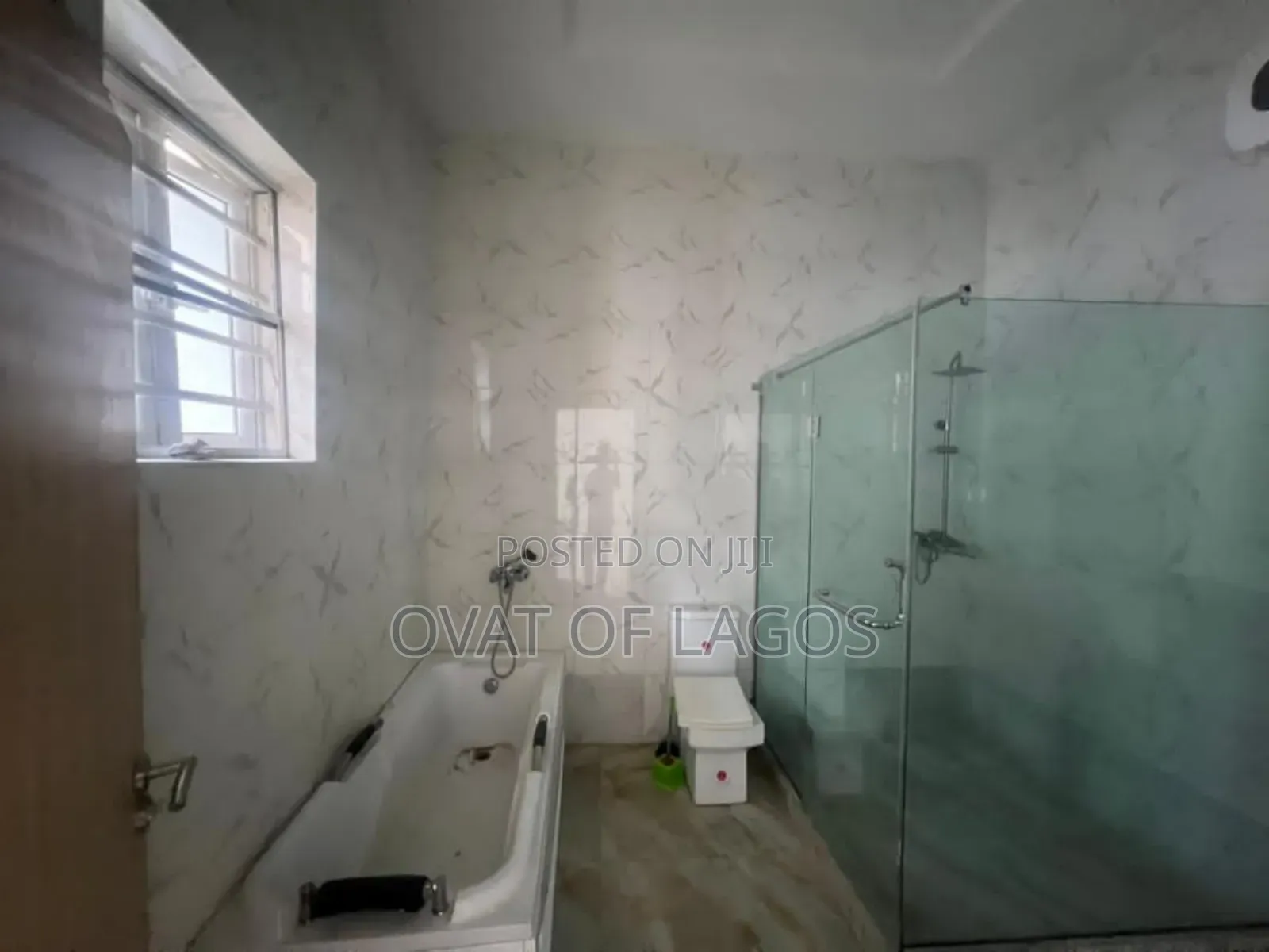 4bdrm Duplex in Ikota Villa for rent in Ikota