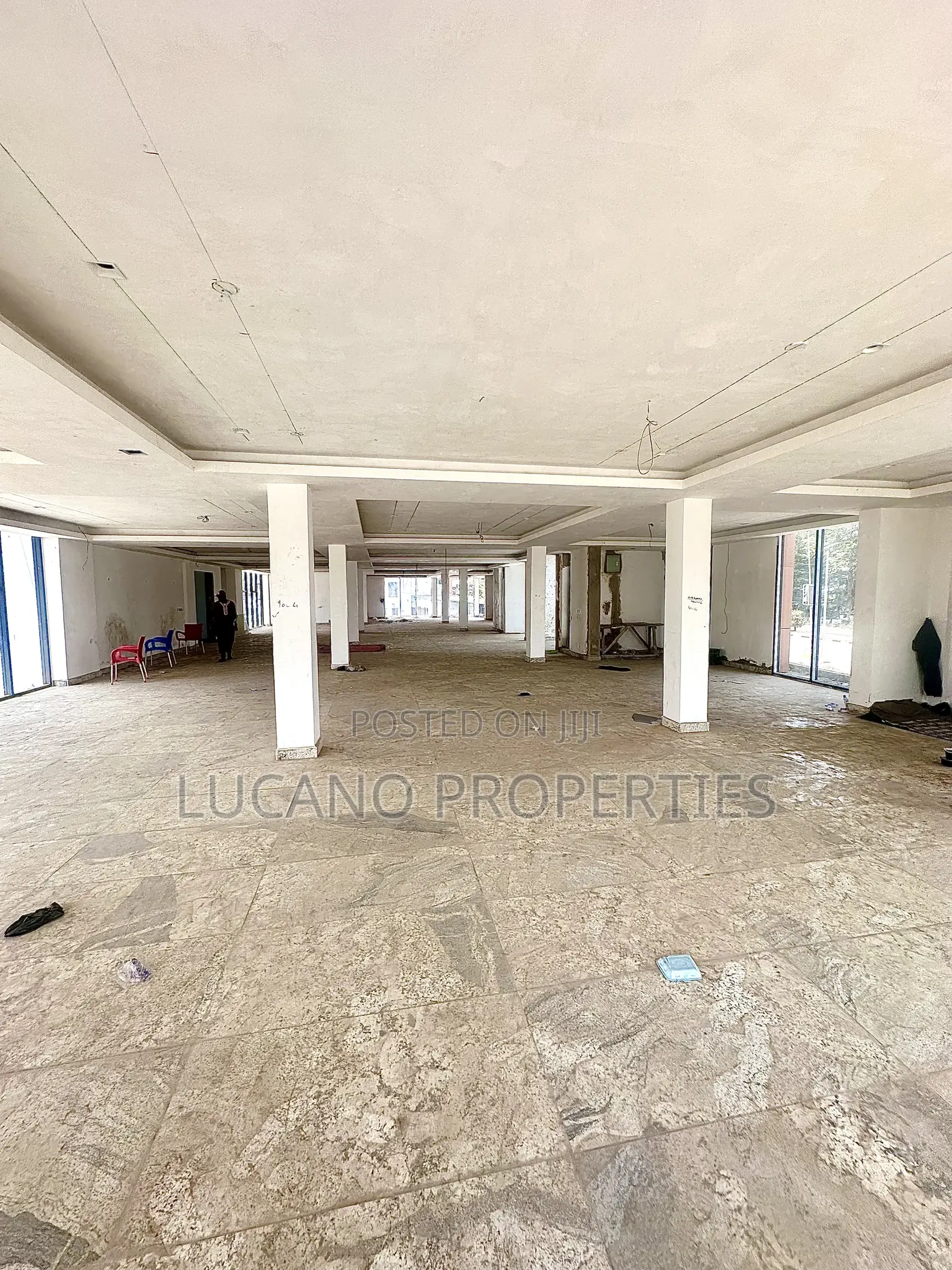 Commercial Plaza Suitable for Restaurants, Offices, Showrooms, Etc. in Wuse 2