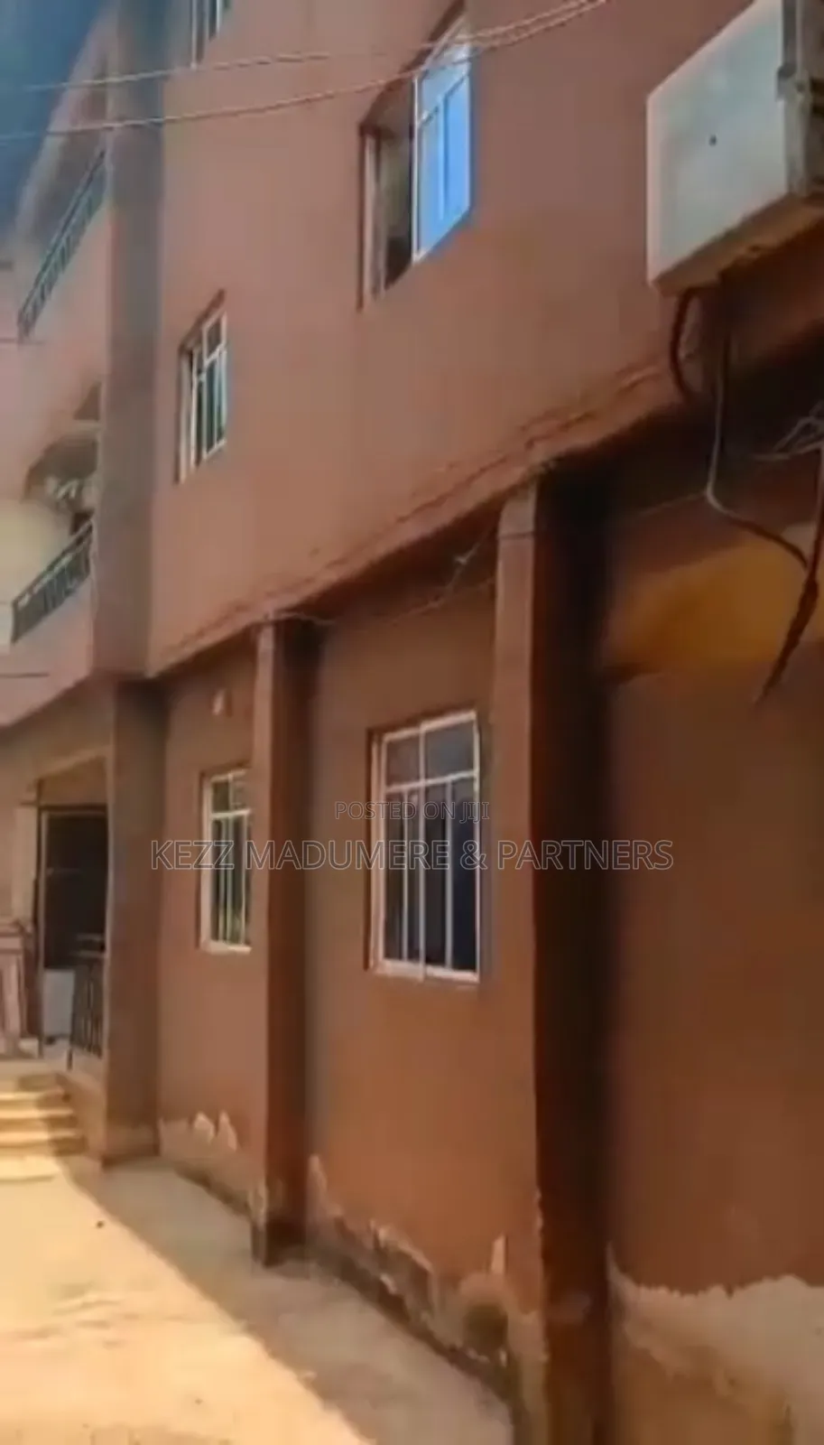 16bdrm Block of Flats in Abakpa Enugu State for sale in Enugu