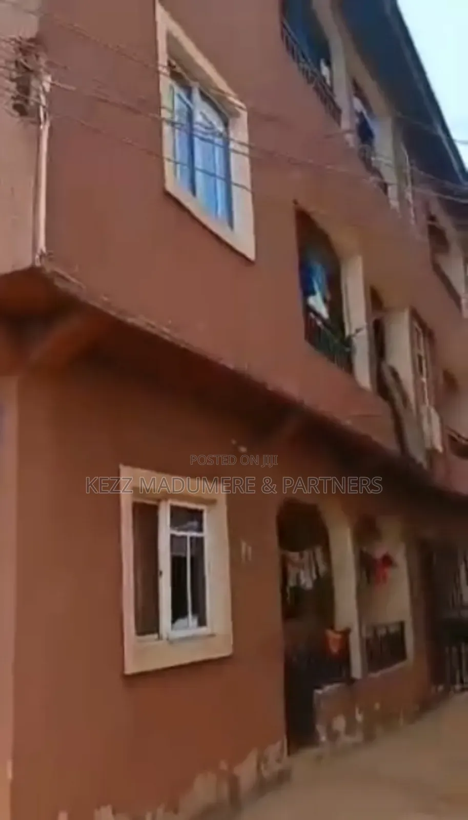 16bdrm Block of Flats in Abakpa Enugu State for sale in Enugu