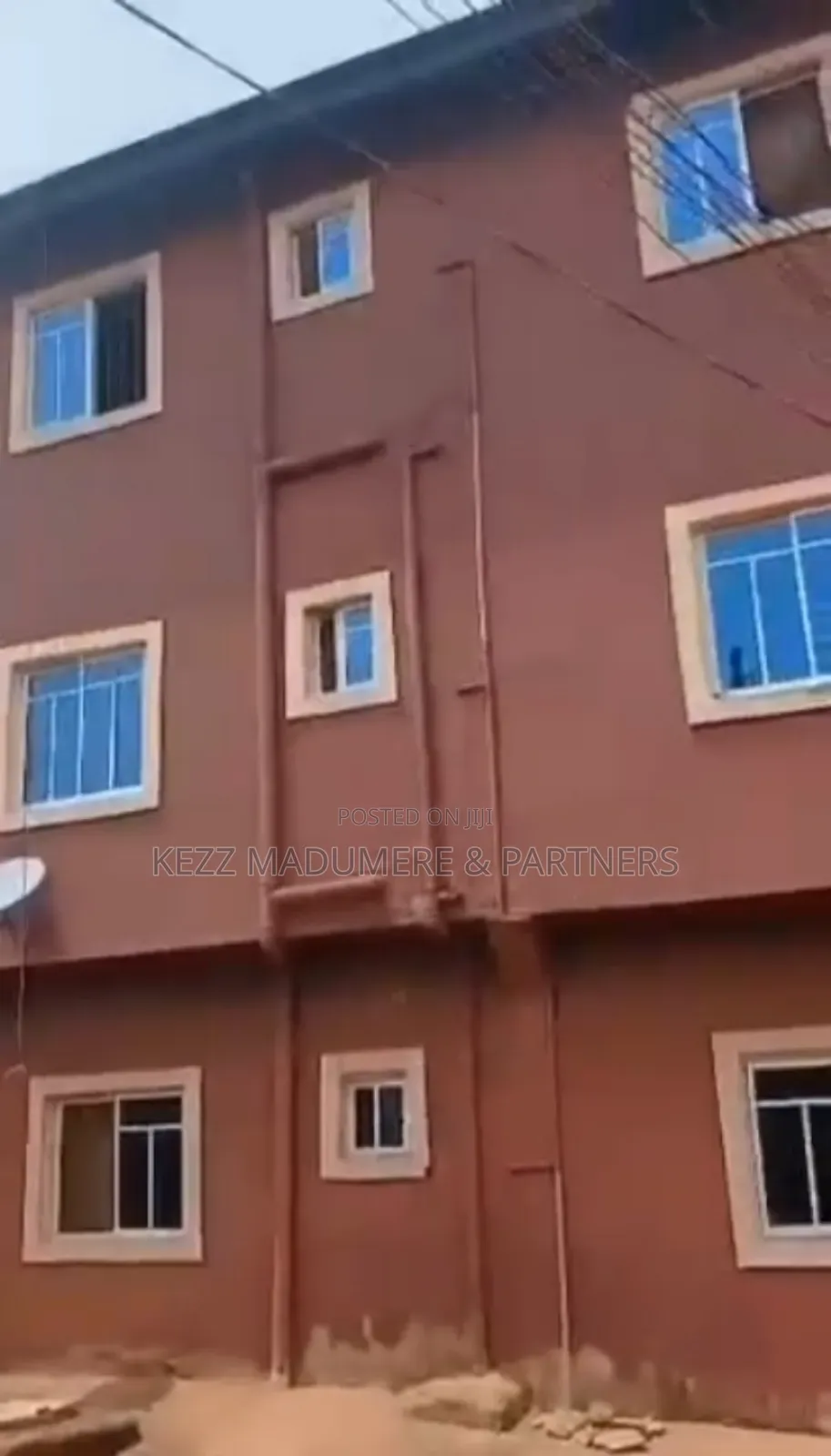 16bdrm Block of Flats in Abakpa Enugu State for sale in Enugu