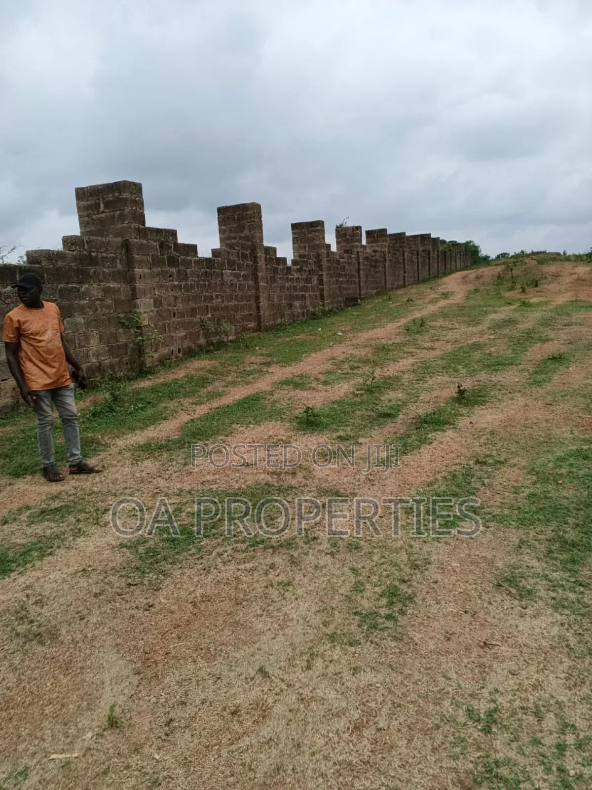 Full Six Acres of Land Adjt Ibadan Central Abattoir, Akinyele Ibadan in Ibadan