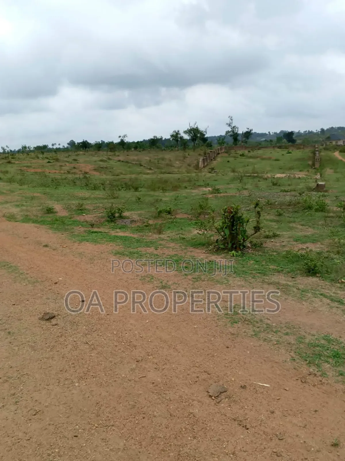 Full Six Acres of Land Adjt Ibadan Central Abattoir, Akinyele Ibadan in Ibadan