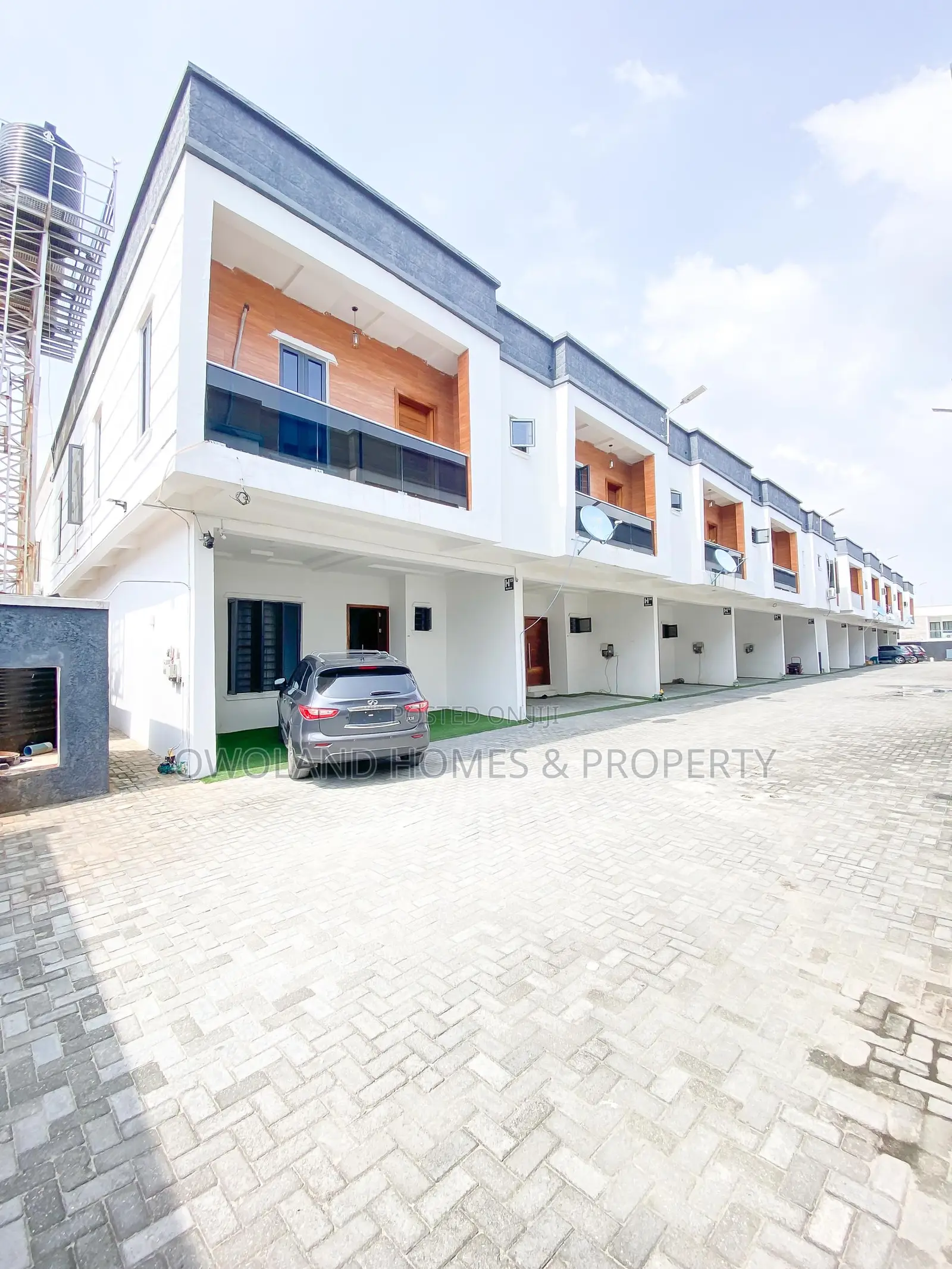 4bdrm Duplex in Ikota Estate, Lekki for rent in Lekki