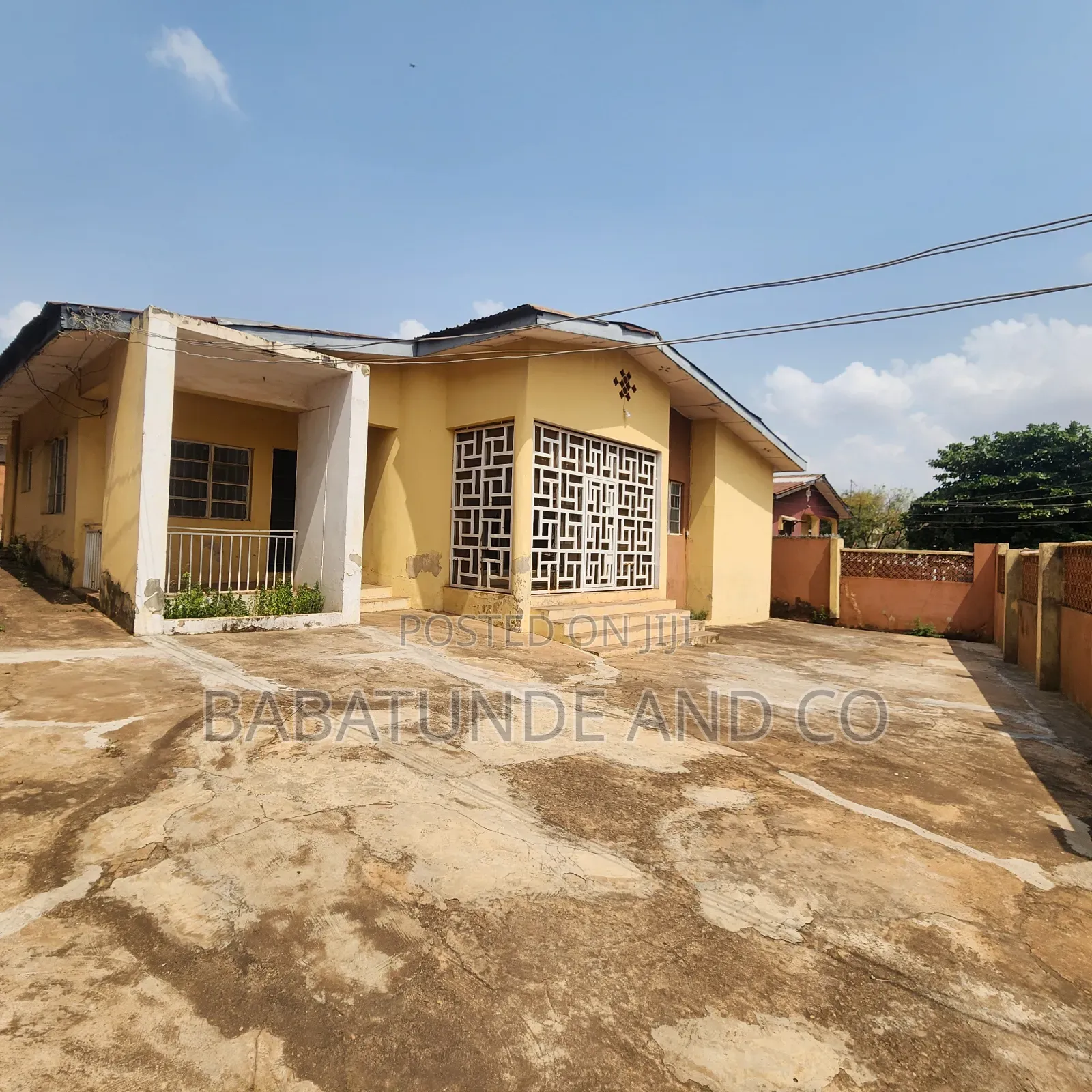 4bdrm Bungalow in Iwo Road for sale in Iwo Road