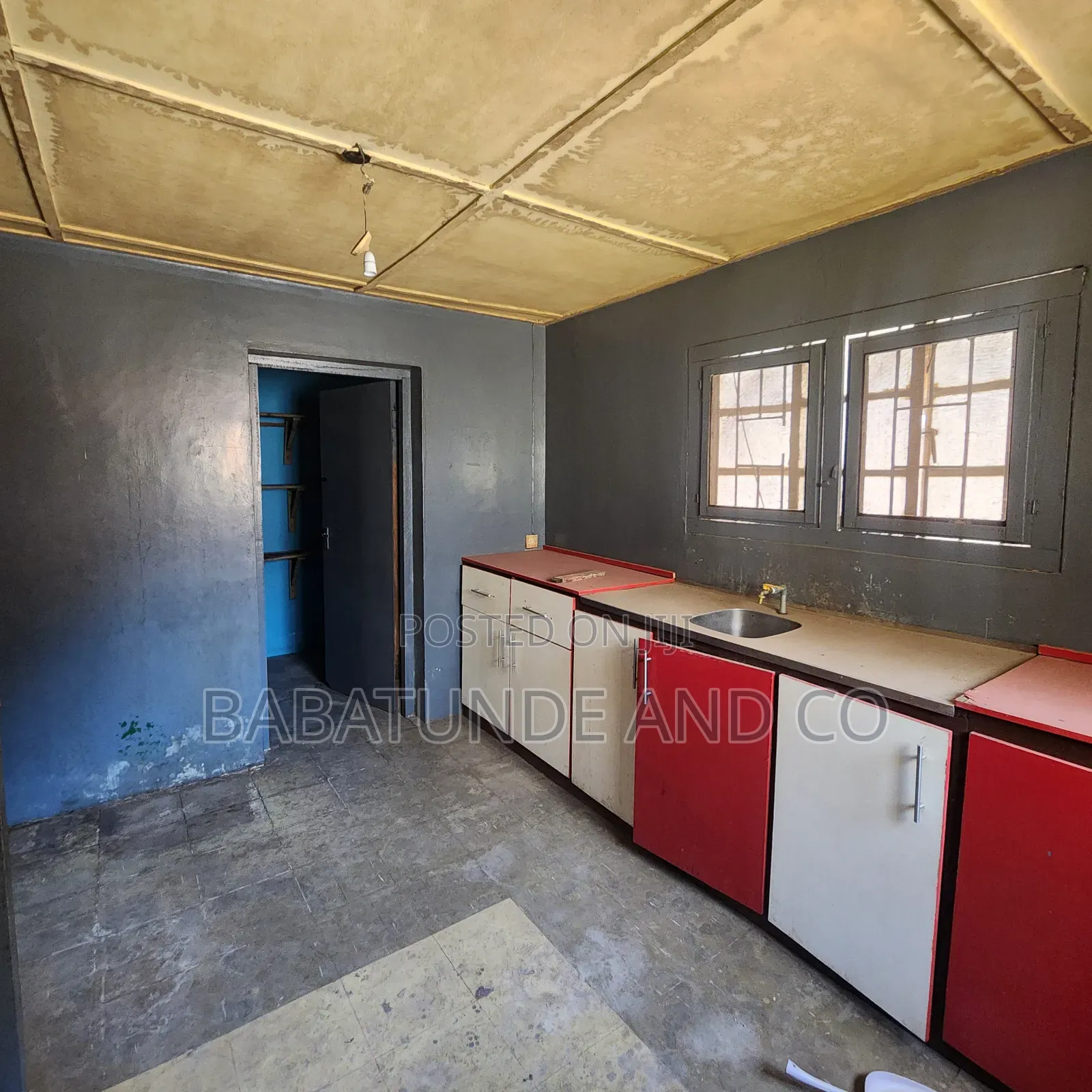 4bdrm Bungalow in Iwo Road for sale in Iwo Road