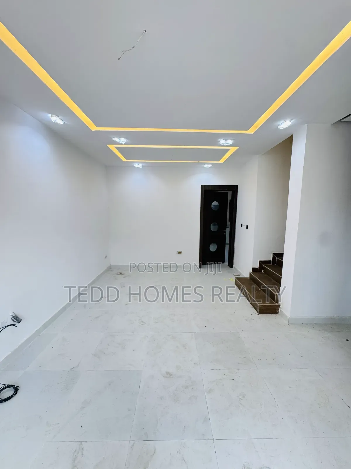 4bdrm Duplex in Off Freedom Way, Lekki Phase 1 for rent in Lekki Phase 1
