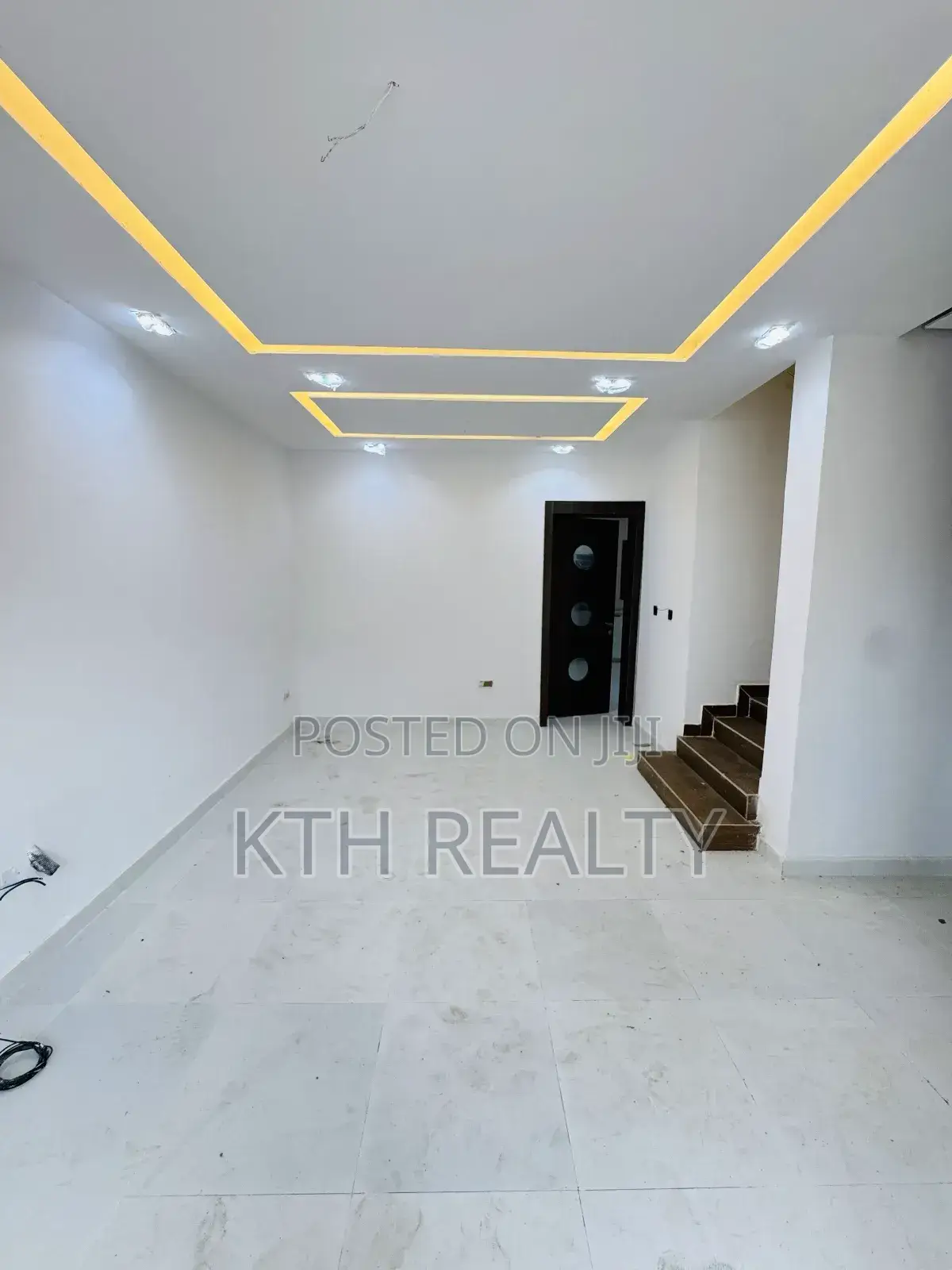 4bdrm Duplex in Off Freedom Way, Lekki Phase 1 for rent in Lekki Phase 1