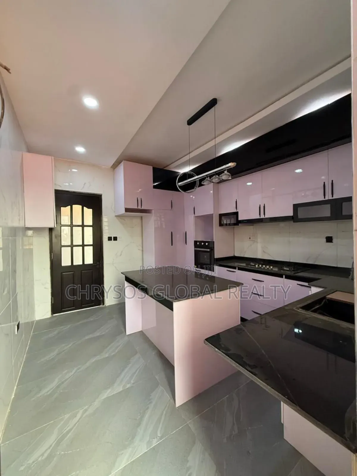 3bdrm Block of Flats in Okebadan Estate for rent in Akobo