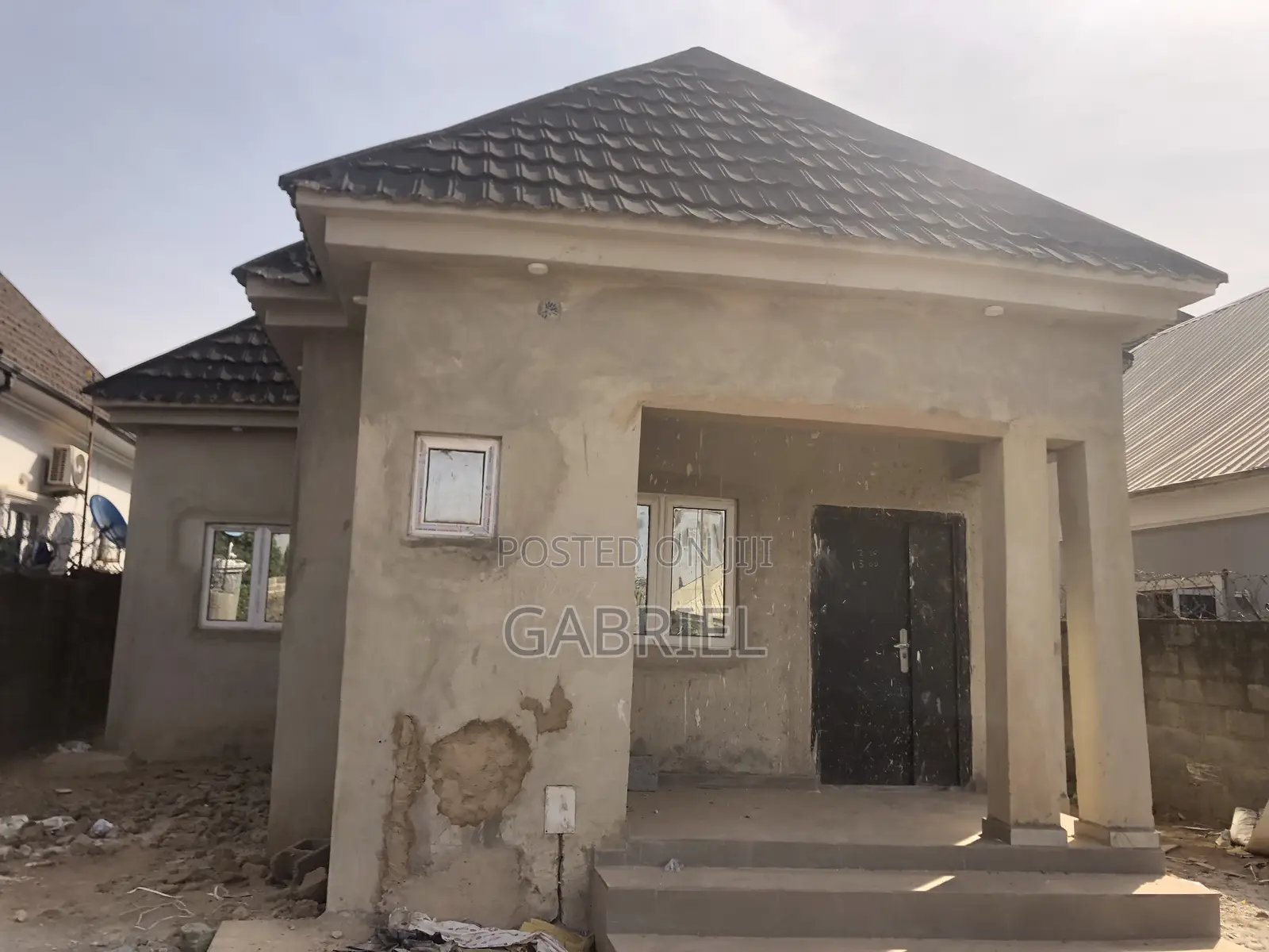 3bdrm Bungalow in Scc Road, Ushafa for sale in Ushafa