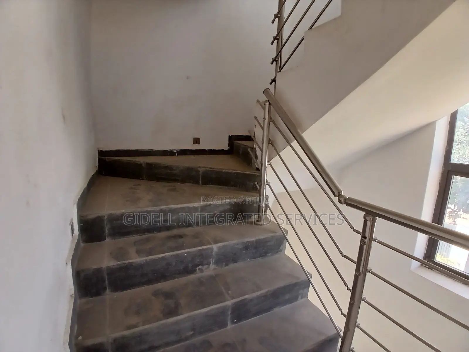 4bdrm Duplex in Life Camp for rent in Life Camp