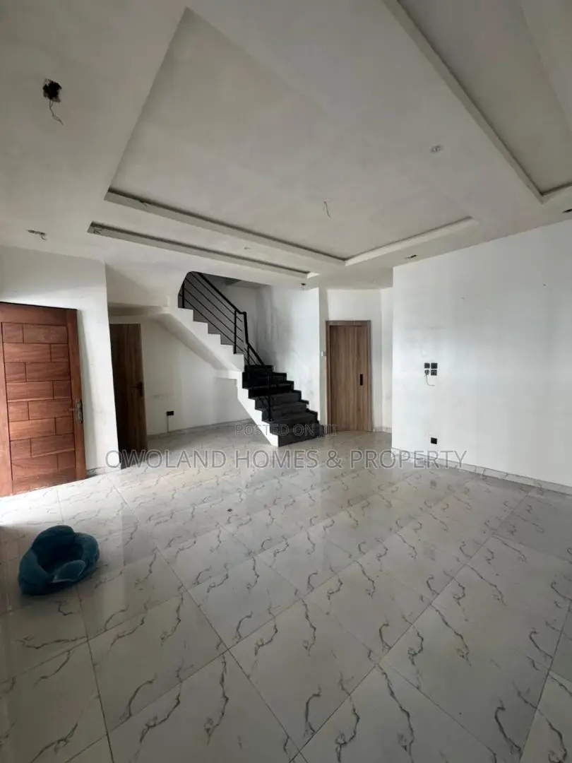4bdrm Duplex in Lekki for rent in Lekki