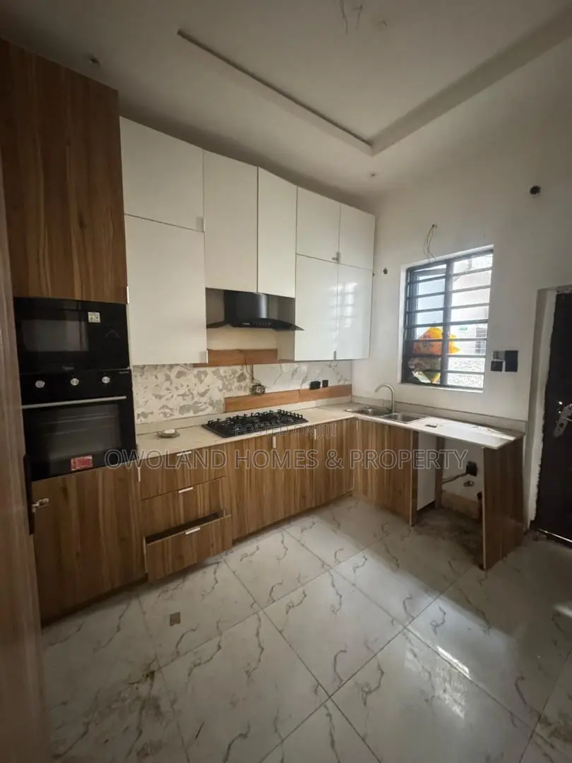 4bdrm Duplex in Lekki for rent in Lekki