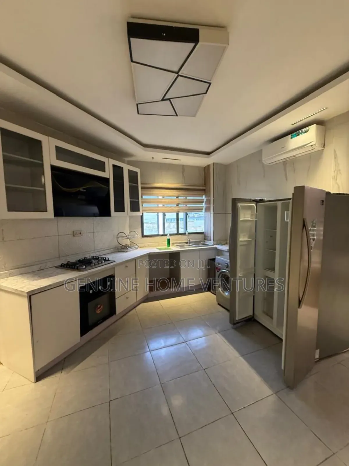 Furnished 3bdrm Apartment in Banana Island Ikoyi for sale in Banana Island
