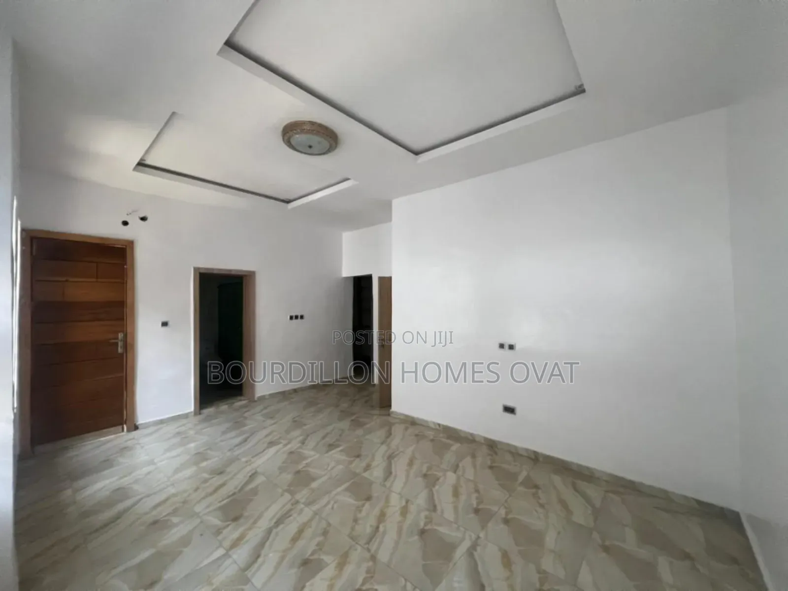 4bdrm Duplex in Ikota Villa Estate for rent in Ikota