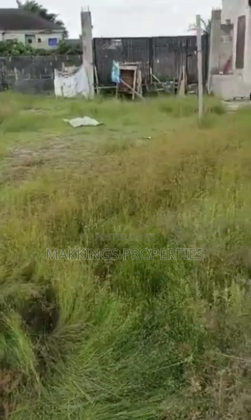 Distress Sale Of Cofo Land In A Developed Estate in Olokonla