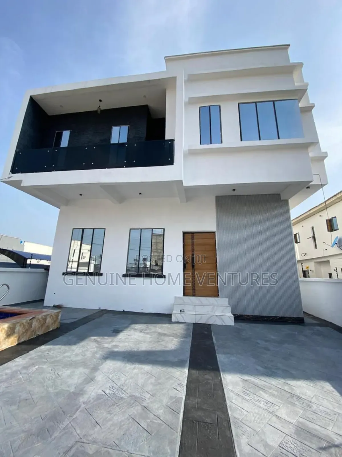 5bdrm Duplex in Lbs Ajah Lagos for sale in Ajah