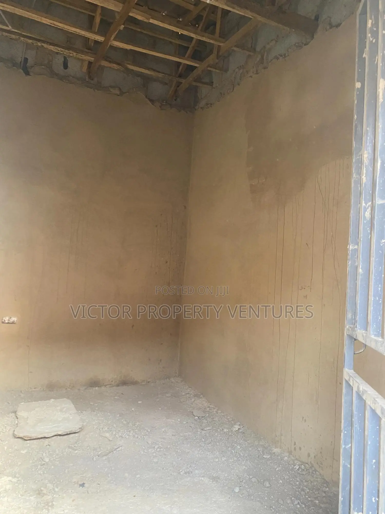Carcass Single Shop in Kubwa