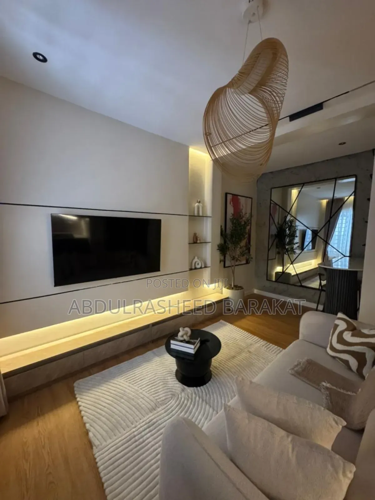 Cozy and Luxury One Bedroom Apartment in Lekki Phase 1