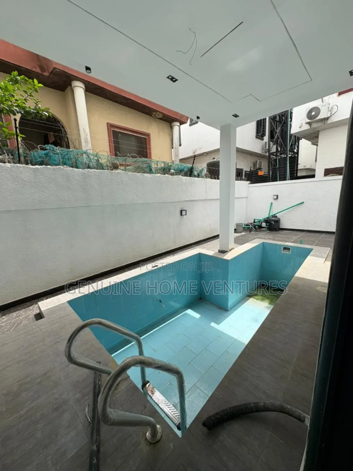 5bdrm Duplex in Ikota Lekki for sale in Ikota