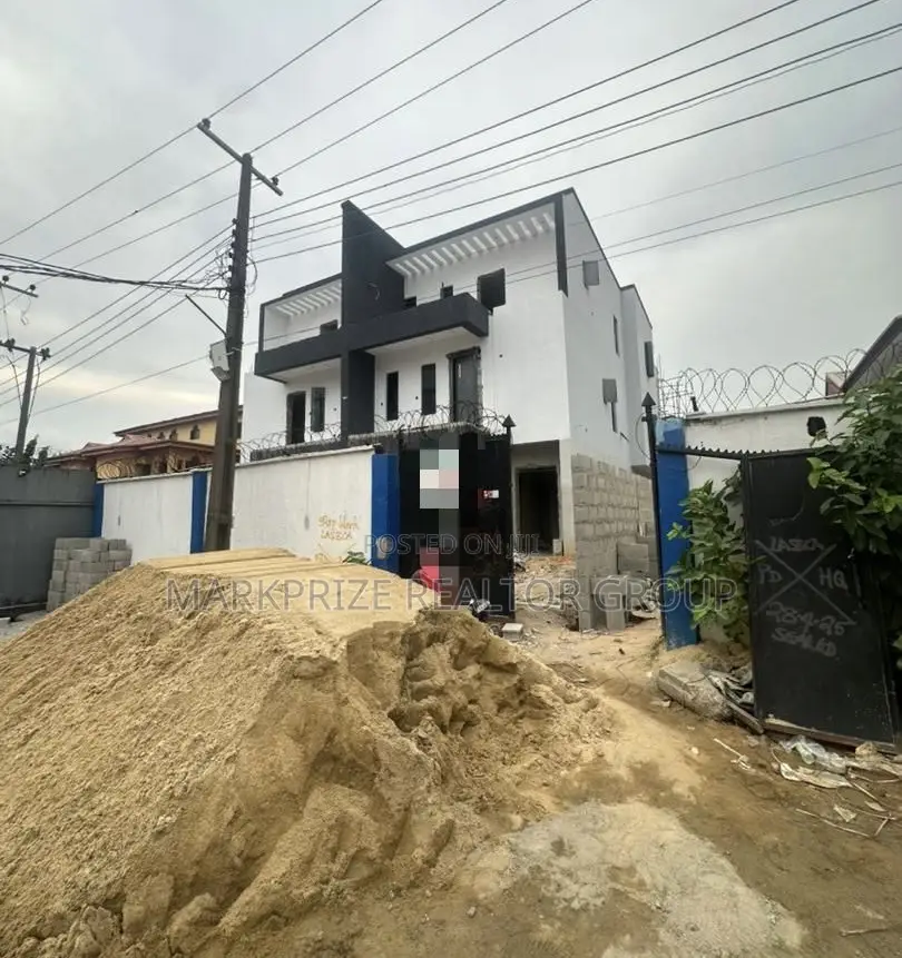 4bdrm Duplex in Ogba Lagos for sale in Ogba