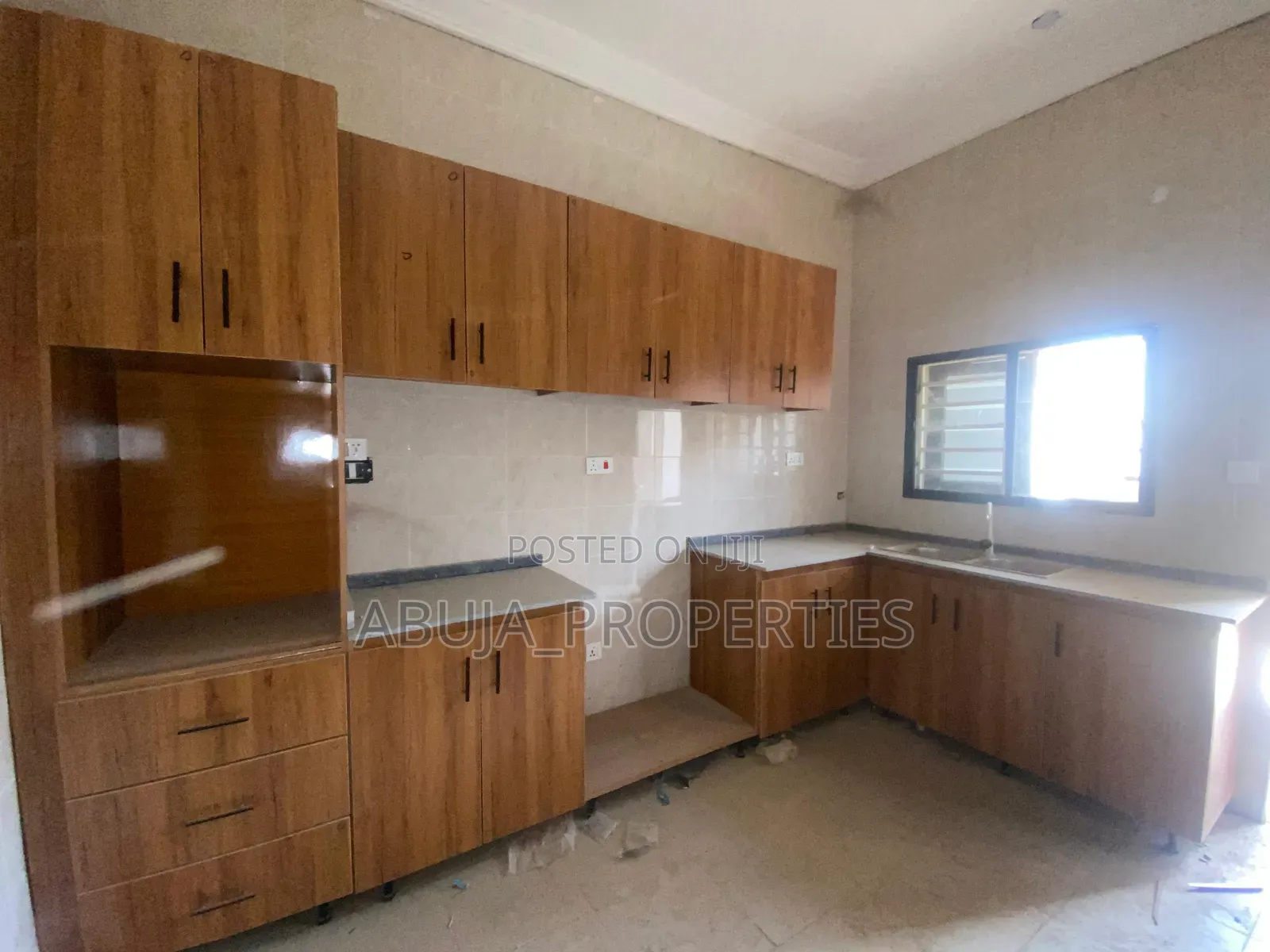 4bdrm Duplex in In A Secured Estate, Idu for rent in Idu