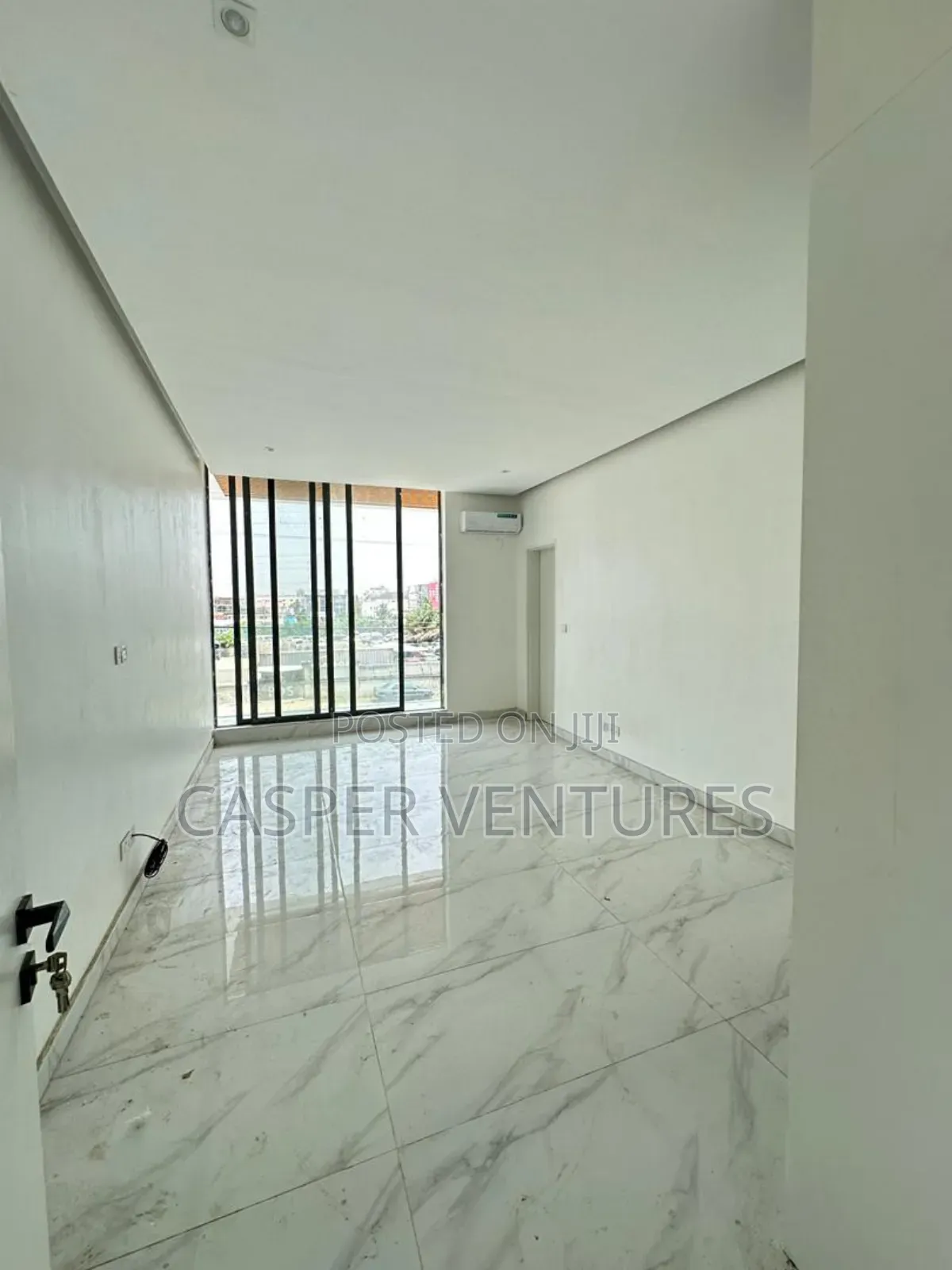 2bdrm Apartment in Off Admiralty Way, Lekki Phase 1 for sale in Lekki Phase 1