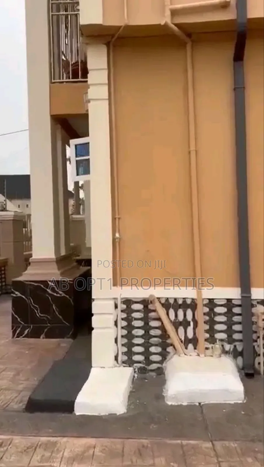 3bdrm Block of Flats in Amagba, Gra, Benin City for sale in Benin City
