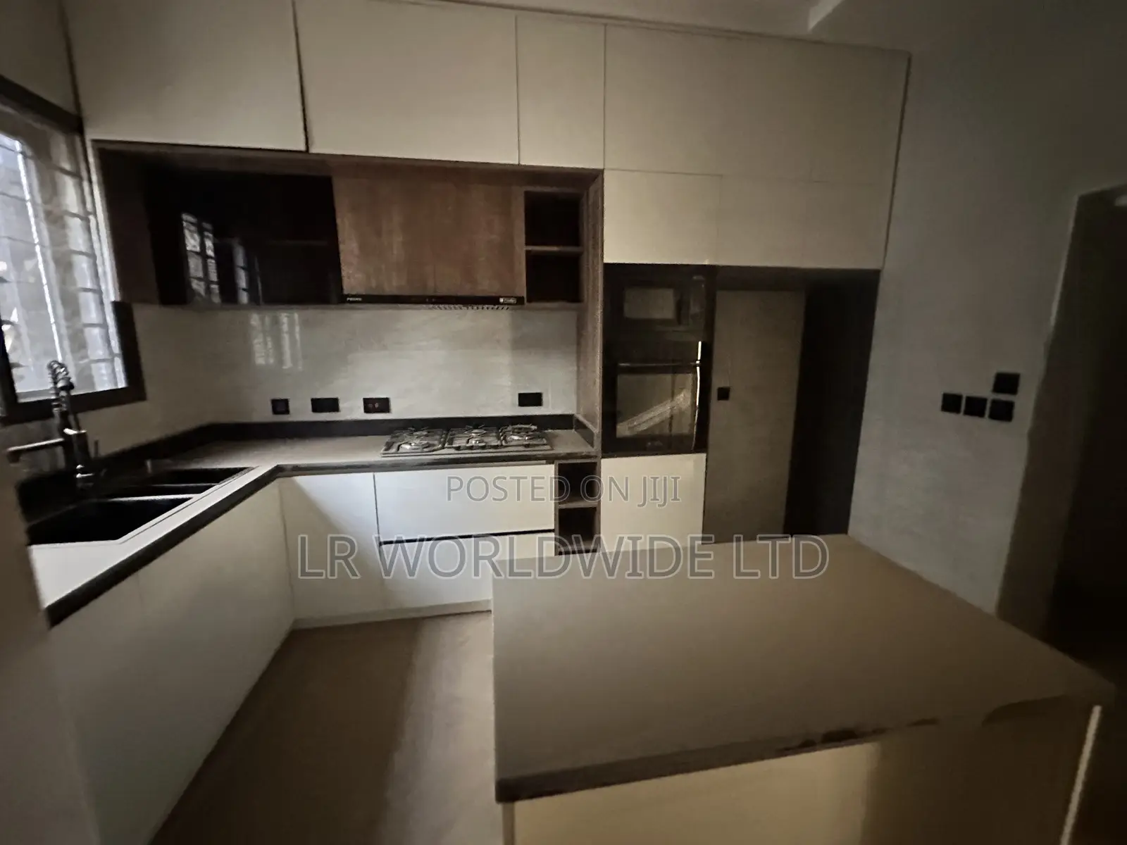 5bdrm Townhouse/Terrace in Katampe Extension for Sale in Katampe Extension