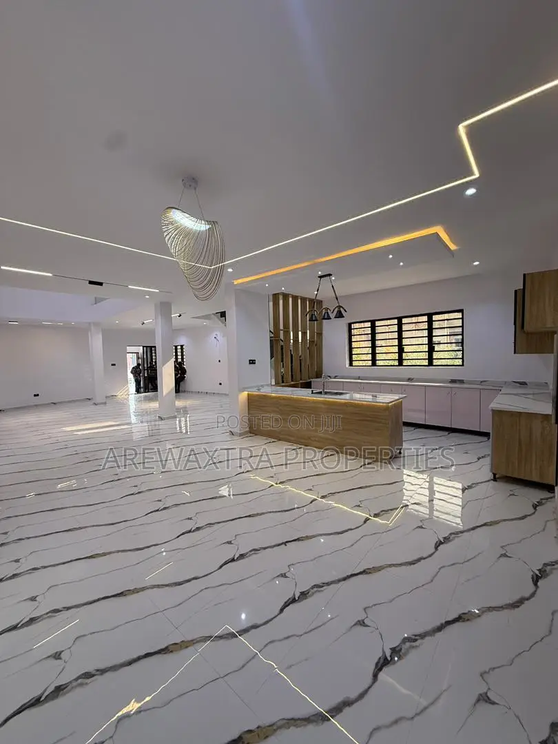 5 Bedroom Modern Duplex and Bq for Sale in Basorun