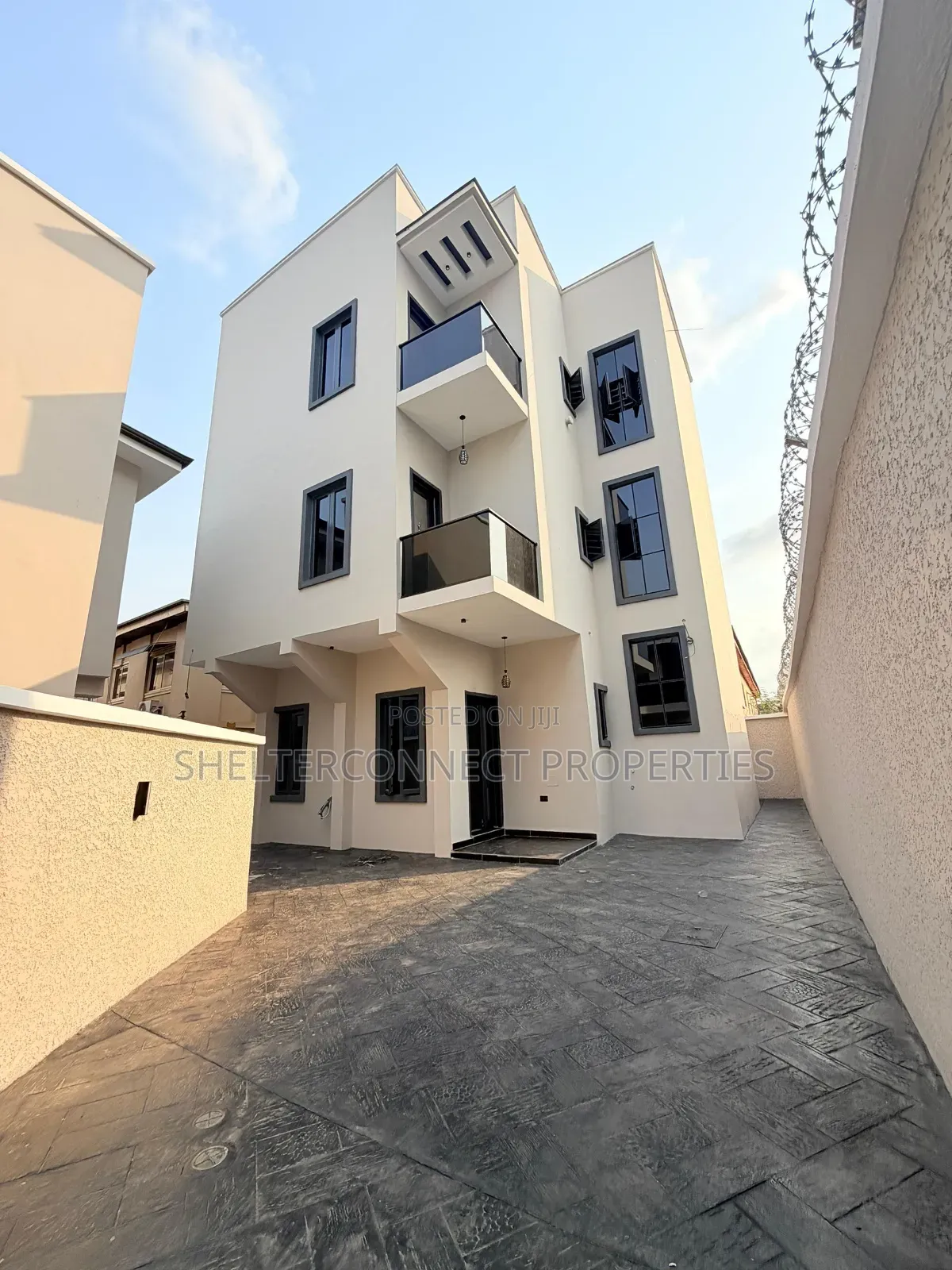 4bdrm Duplex in Ogba for sale in Aguda / Ogba