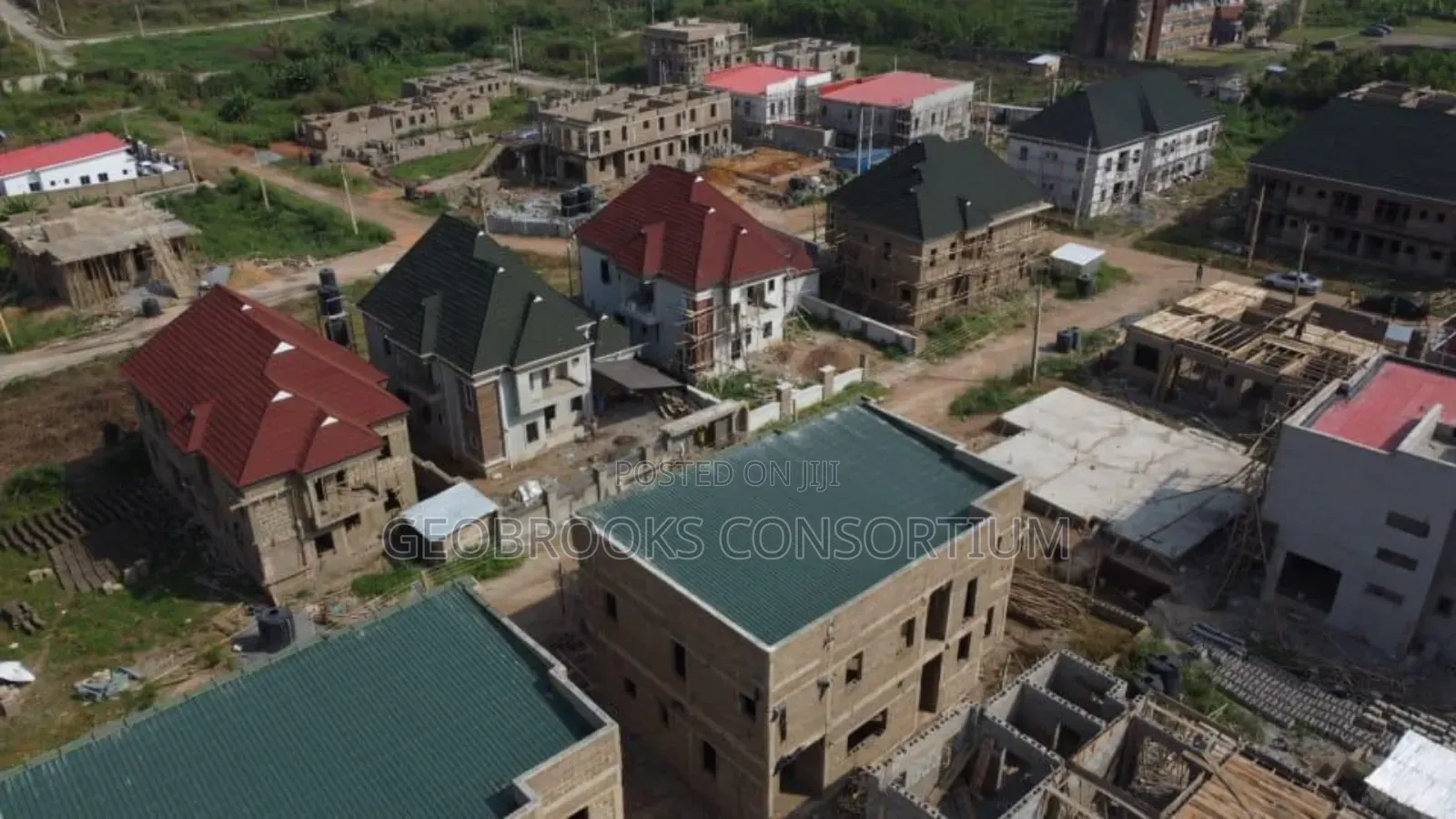 1000sqm Completely Dry Land for Sale at Rayfield Gardens City Estate. in Akala Express