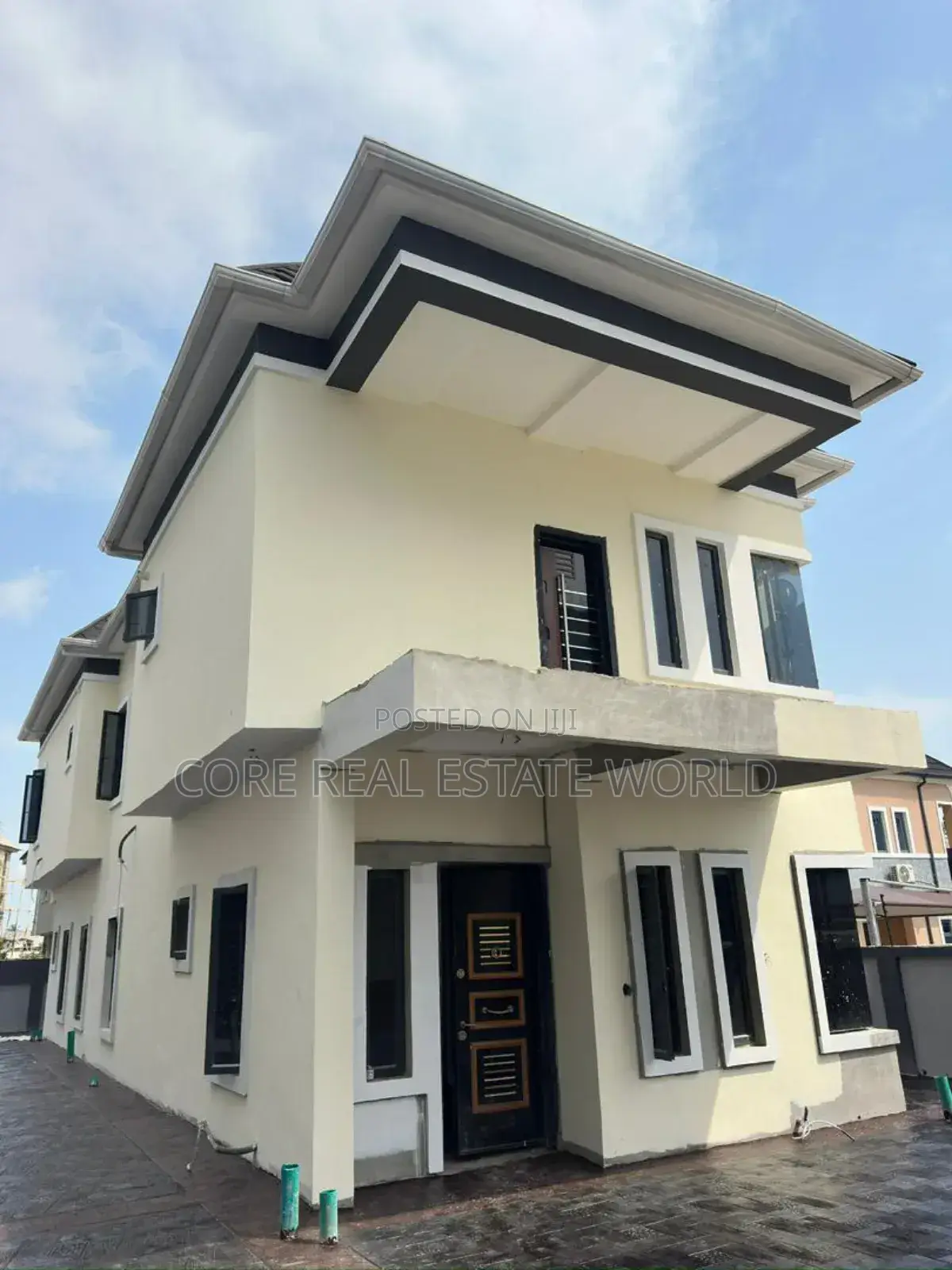 4bdrm Duplex in Ogufayo, Awoyaya for sale in Awoyaya