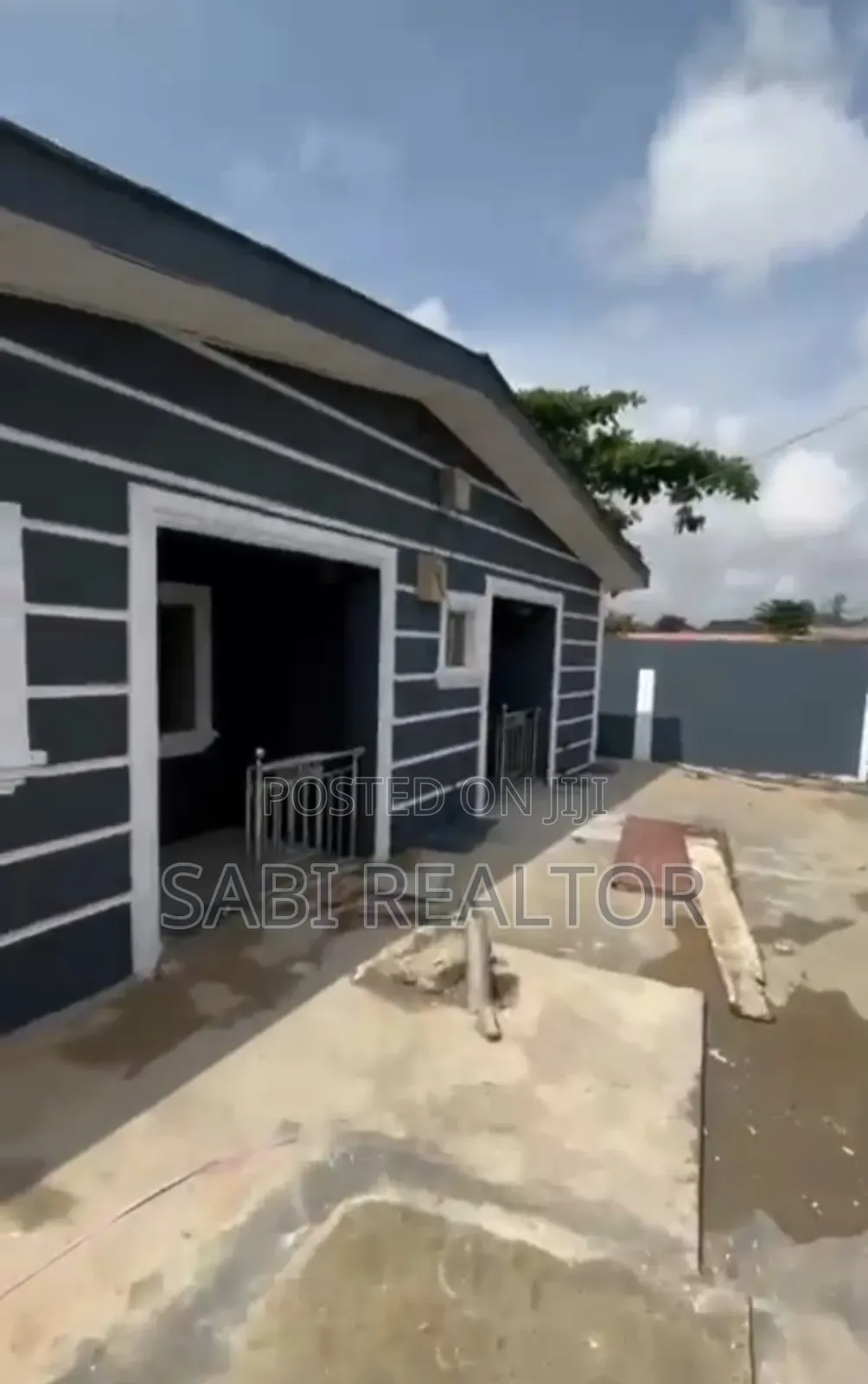 Furnished 3bdrm Block of Flats in Ikotun for sale in Igando / Ikotun/Igando