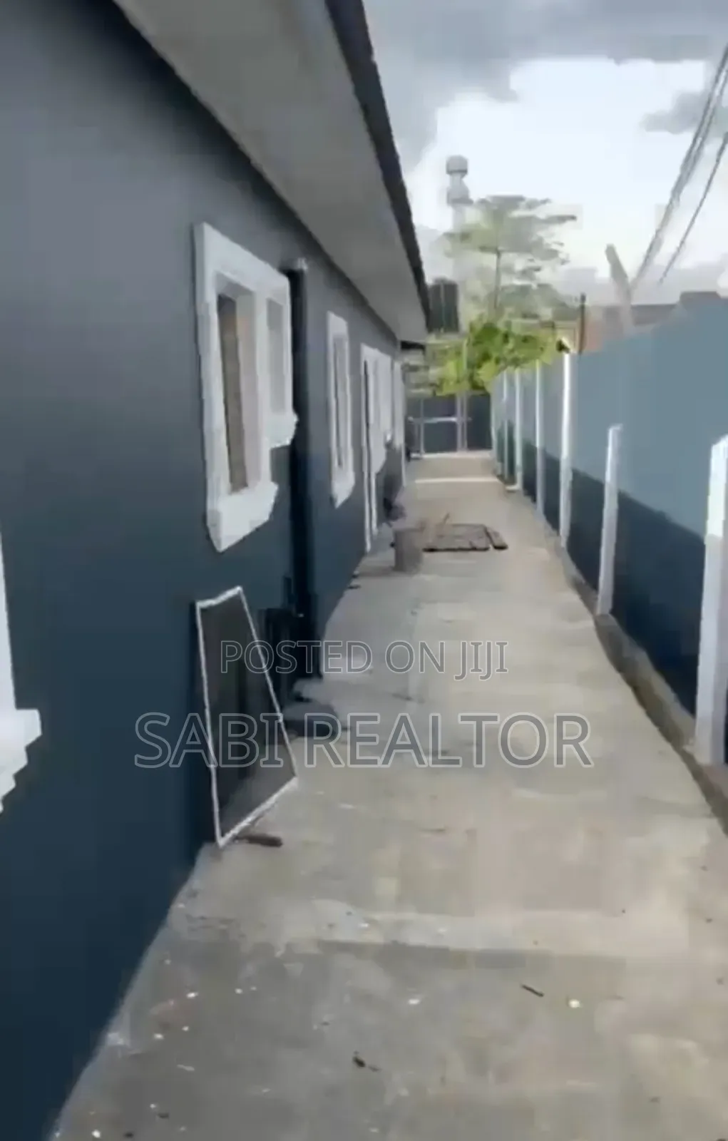 Furnished 3bdrm Block of Flats in Ikotun for sale in Igando / Ikotun/Igando