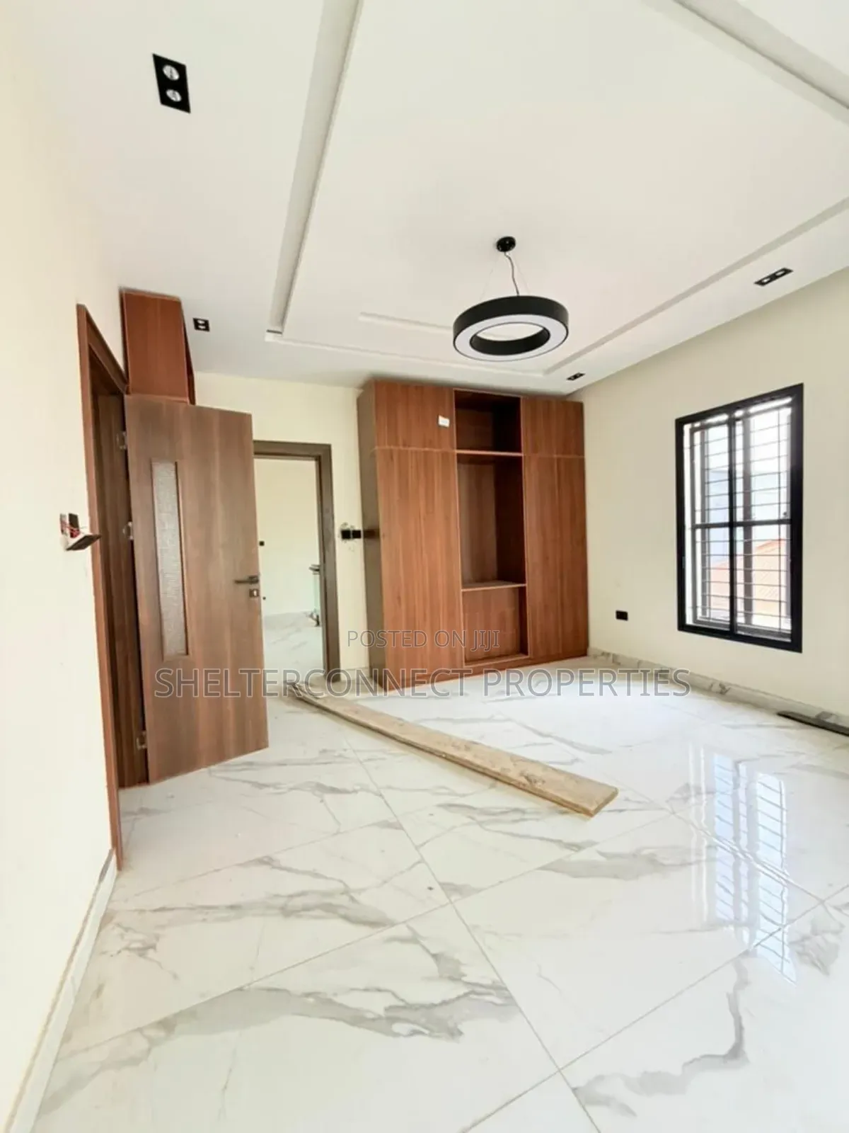 4bdrm Duplex in Omole Phase 2 for sale in Omole Phase 2