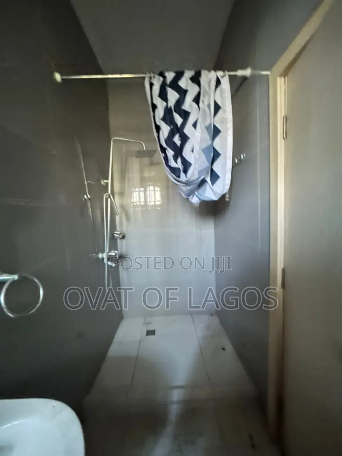 3bdrm Apartment in Ikate for rent in Ikate
