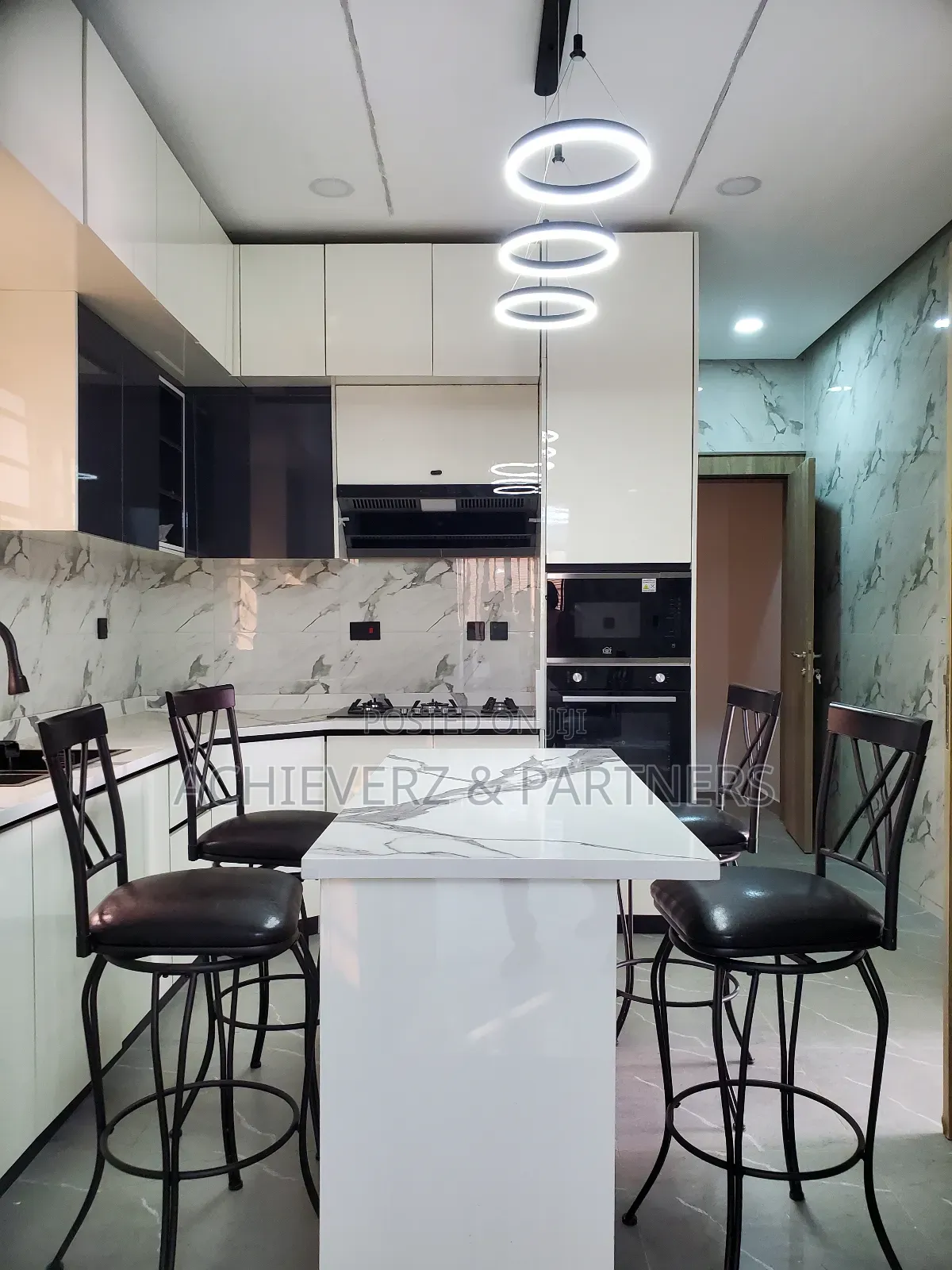 7bdrm Mansion in Guzape District for sale in Guzape District